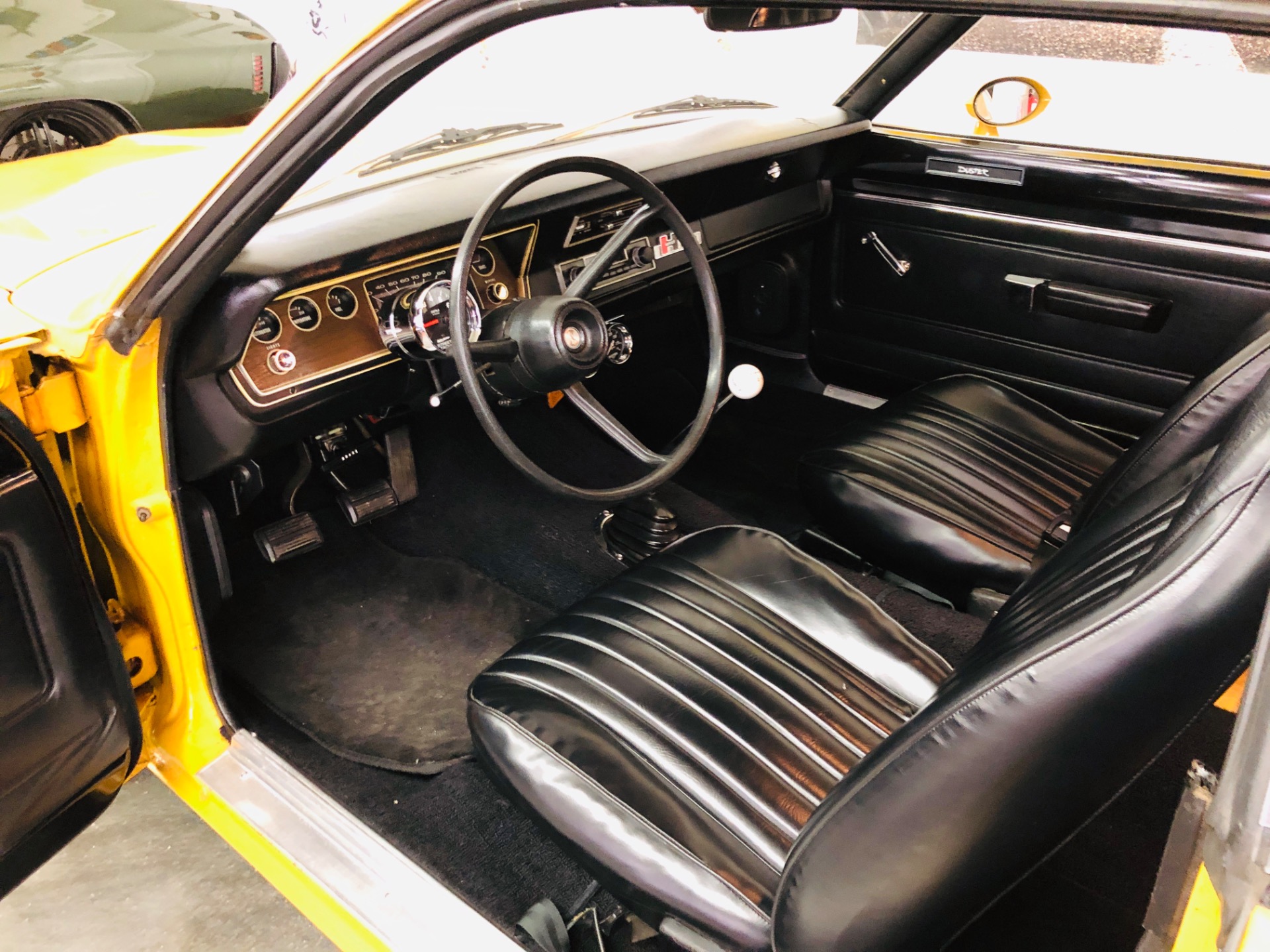 Used 1971 Plymouth Duster - 340 ENGINE - 4 SPEED MANUAL - SUPER CLEAN BODY - SEE VIDEO | Mundelein, IL
