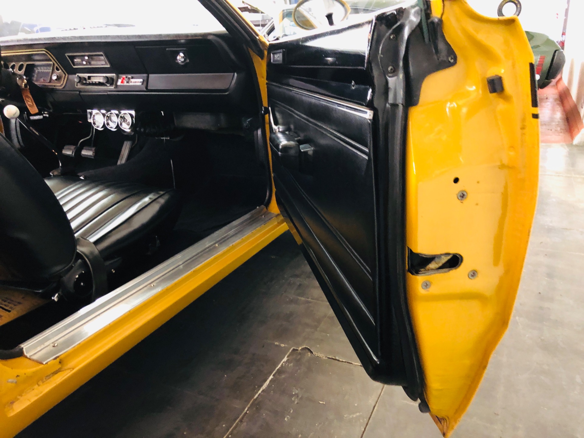 Used 1971 Plymouth Duster - 340 ENGINE - 4 SPEED MANUAL - SUPER CLEAN BODY - SEE VIDEO | Mundelein, IL
