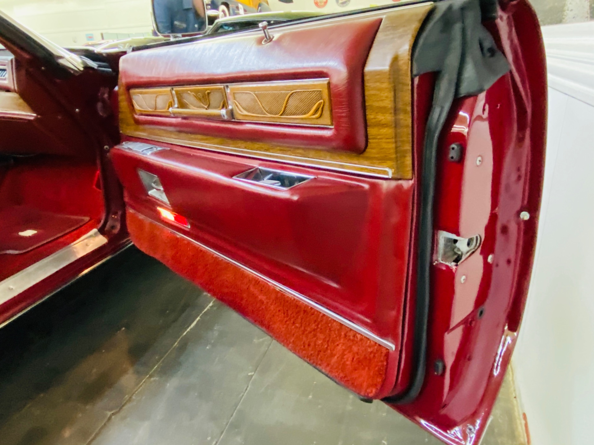 Used 1975 Cadillac Eldorado - CONVERTIBLE - 500 c.i. ENGINE - LOADED POWER OPTIONS - SEE VIDEO | Mundelein, IL