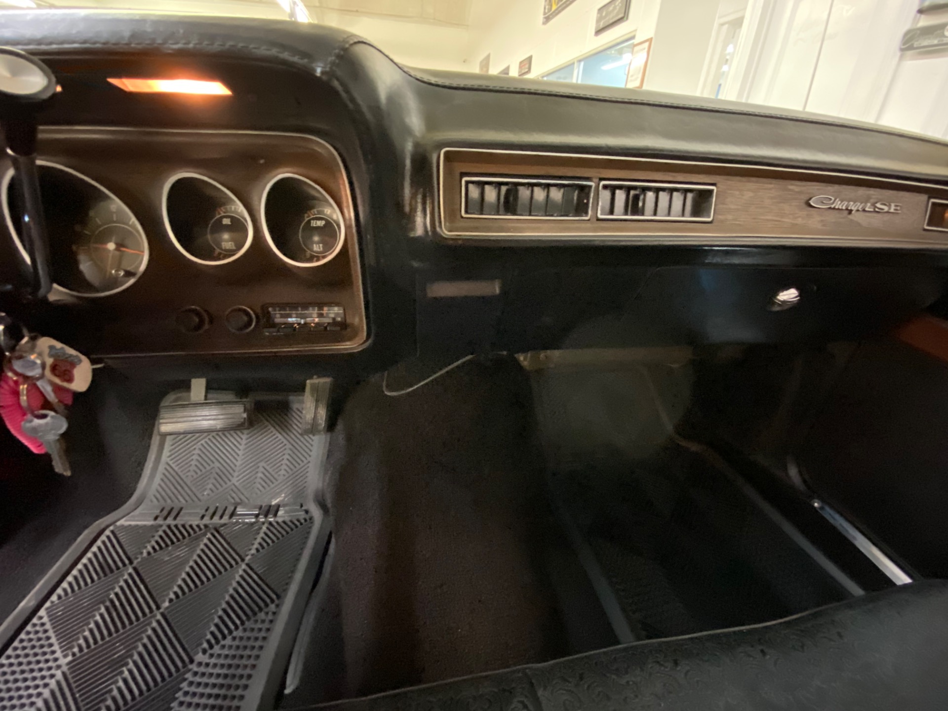 Used 1973 Dodge Charger - SE BROUGHAM - FACTORY A/C - 400 ENGINE - SEE VIDEO | Mundelein, IL