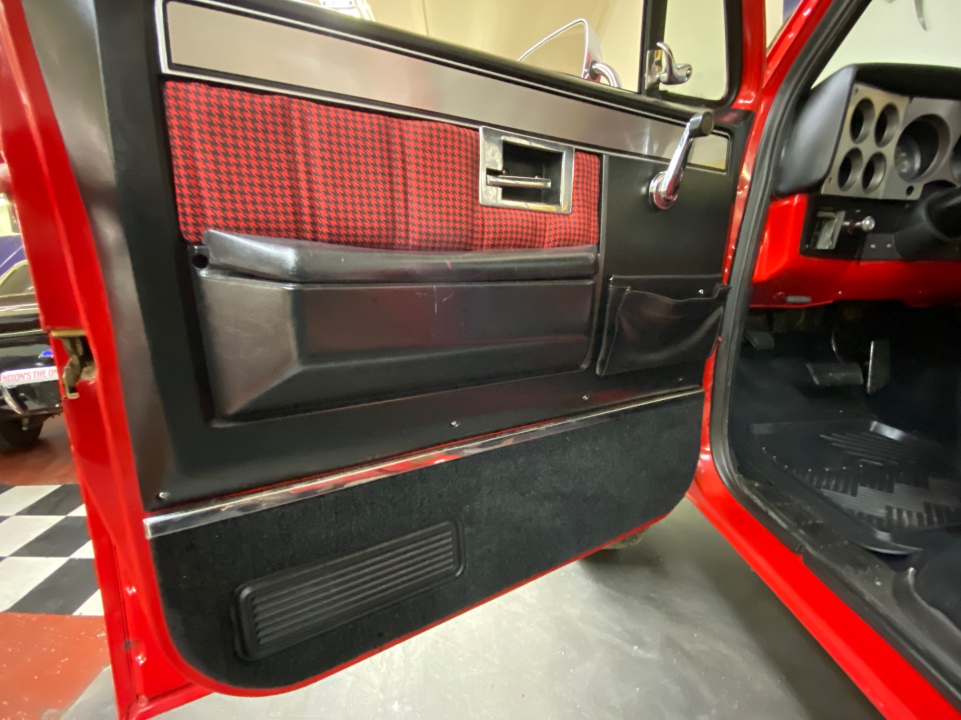 Used 1985 Chevrolet Pickup - K10 SILVERADO - NEW LIFT KIT - VERY SOLID - SEE VIDEO | Mundelein, IL