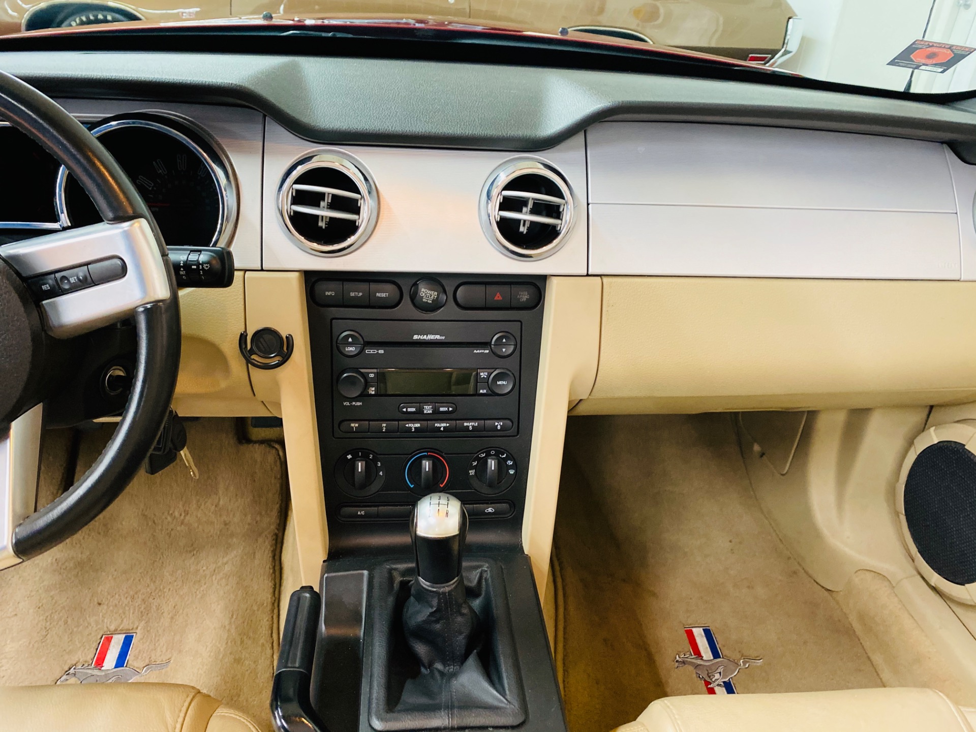 Used 2007 Ford Mustang - DELUXE CONVERTIBLE - VERY LOW MILES - WELL MAINTAINED - 5 SPEED - | Mundelein, IL