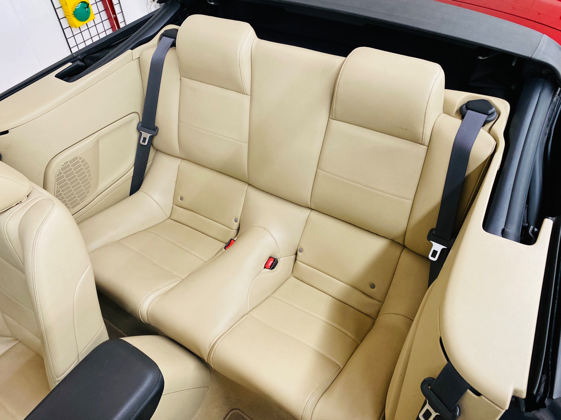 Used 2007 Ford Mustang - DELUXE CONVERTIBLE - VERY LOW MILES - WELL MAINTAINED - 5 SPEED - | Mundelein, IL