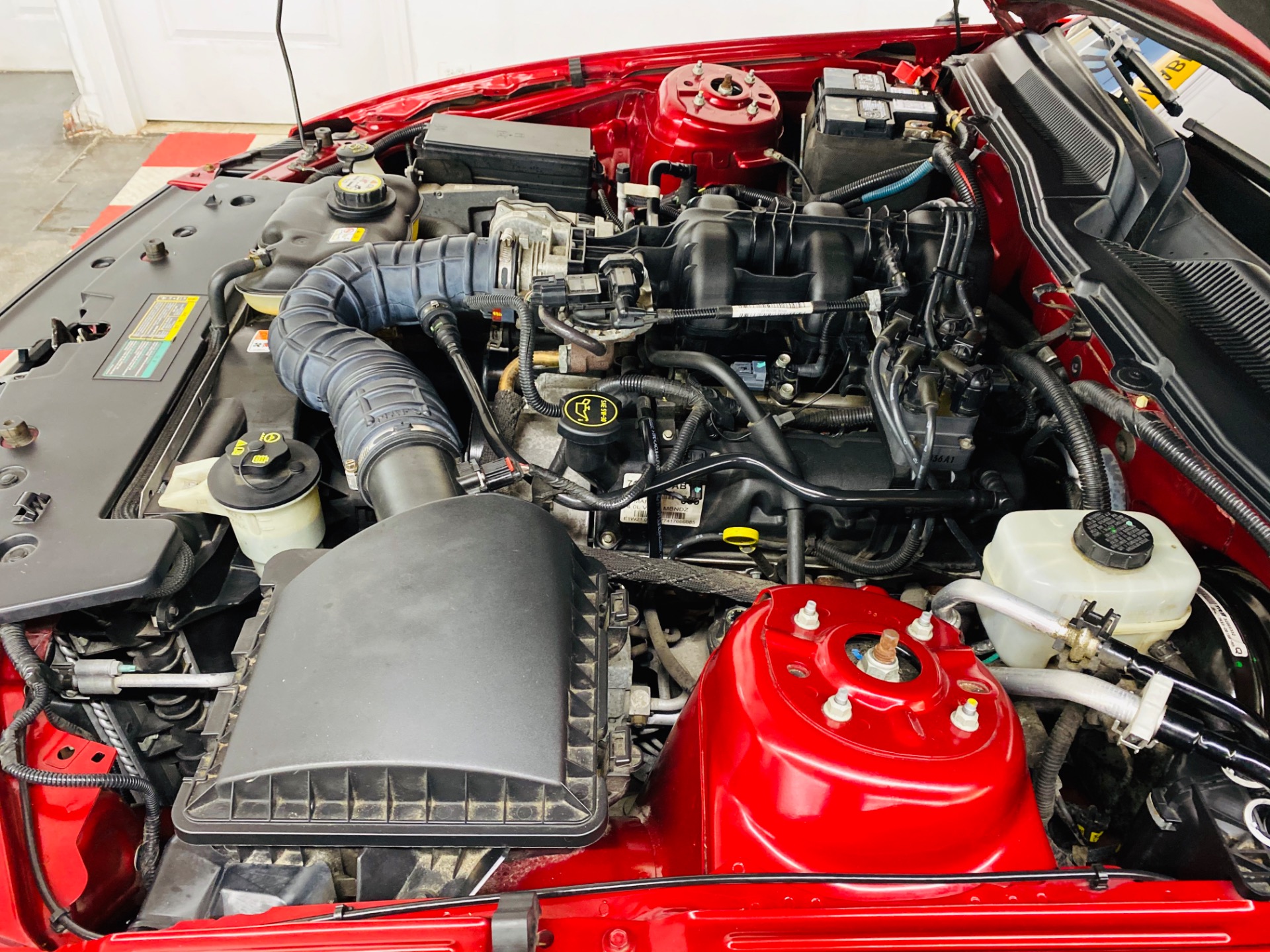 Used 2007 Ford Mustang - DELUXE CONVERTIBLE - VERY LOW MILES - WELL MAINTAINED - 5 SPEED - | Mundelein, IL