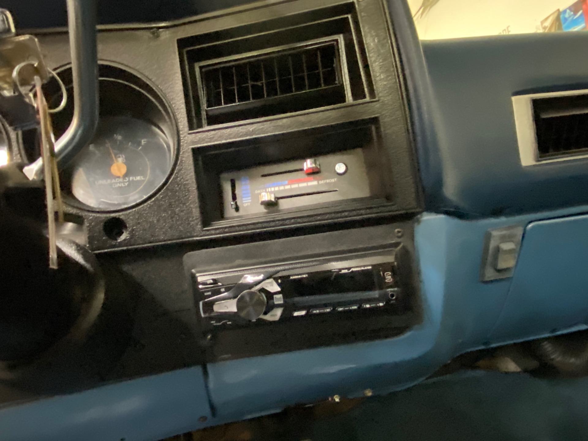 Used 1984 Chevrolet Pickup -C10 SILVERADO - NEW PAINT - NEW A/C SYSTEM - | Mundelein, IL