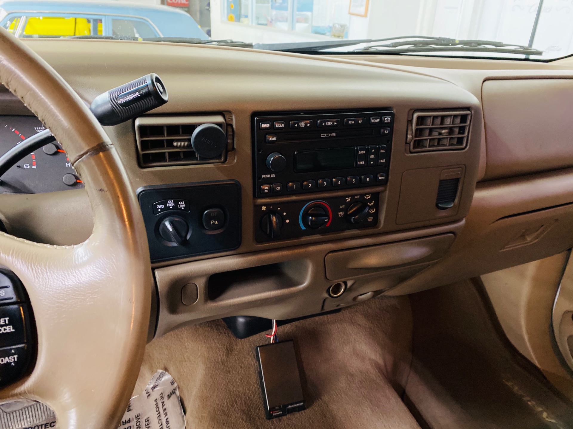 Used 2002 Ford F-250 Super Duty - LARIAT - 7.3L DEISEL - 4X4 CREW CAB - SUPER CLEAN - | Mundelein, IL