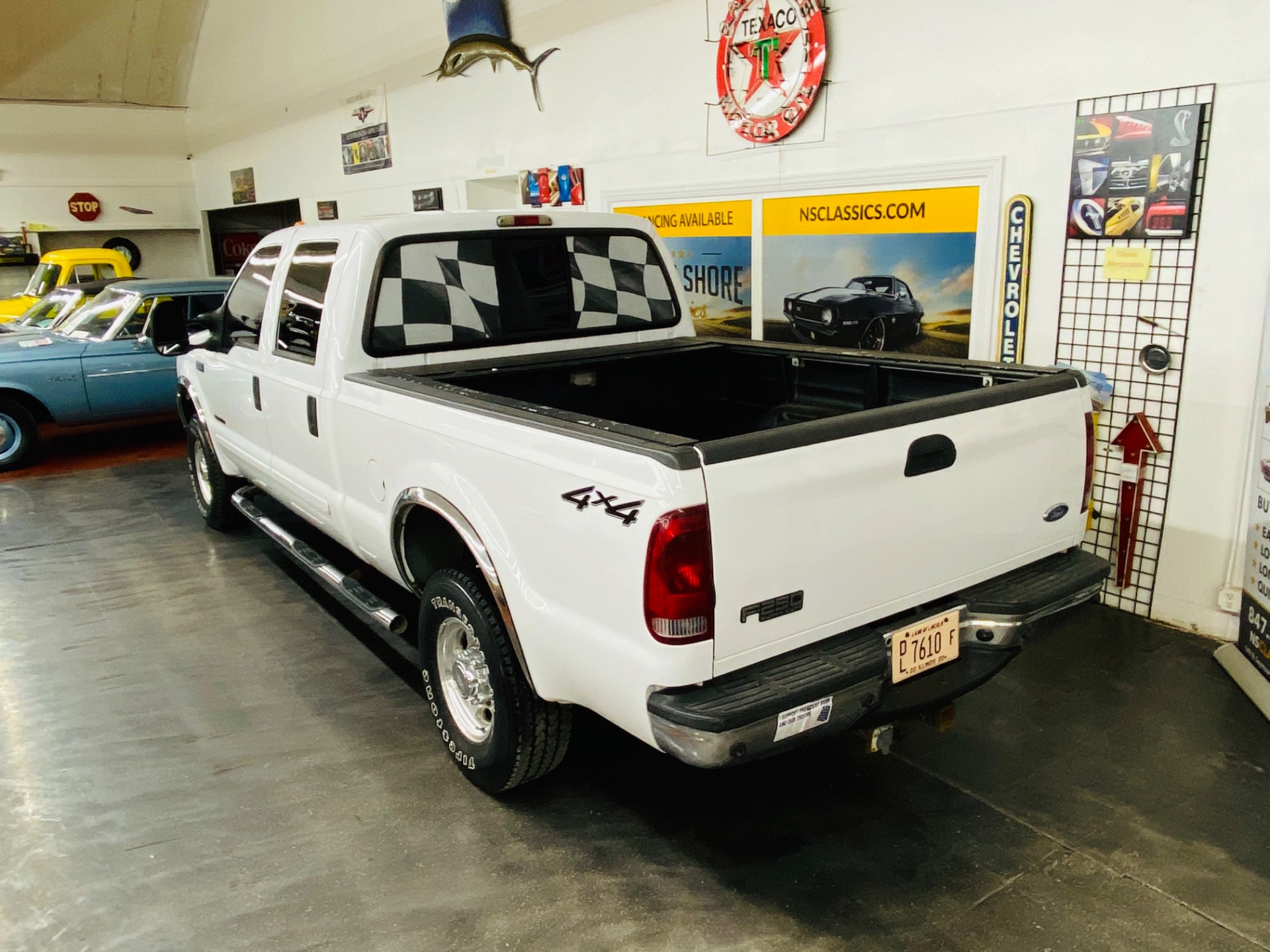 Used 2002 Ford F-250 Super Duty - LARIAT - 7.3L DEISEL - 4X4 CREW CAB - SUPER CLEAN - | Mundelein, IL