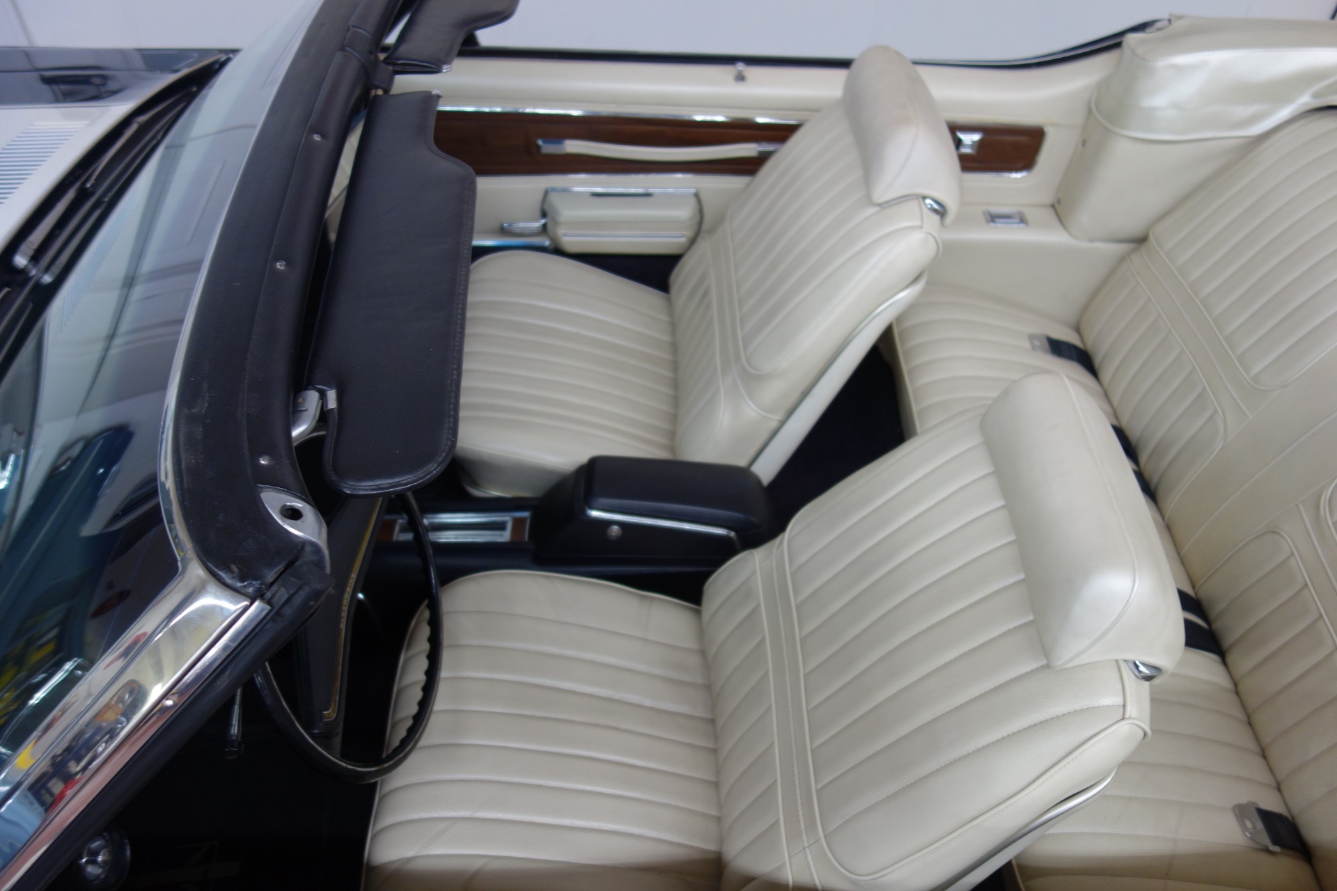 Used 1971 Oldsmobile Cutlass - CONVERTIBLE - 350 ROCKET - POWER OPTIONS - SEE VIDEO | Mundelein, IL