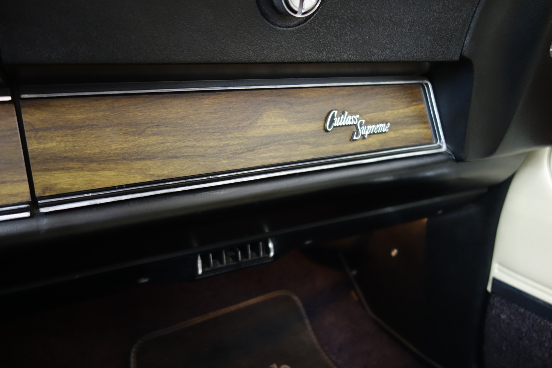 Used 1971 Oldsmobile Cutlass - CONVERTIBLE - 350 ROCKET - POWER OPTIONS - SEE VIDEO | Mundelein, IL