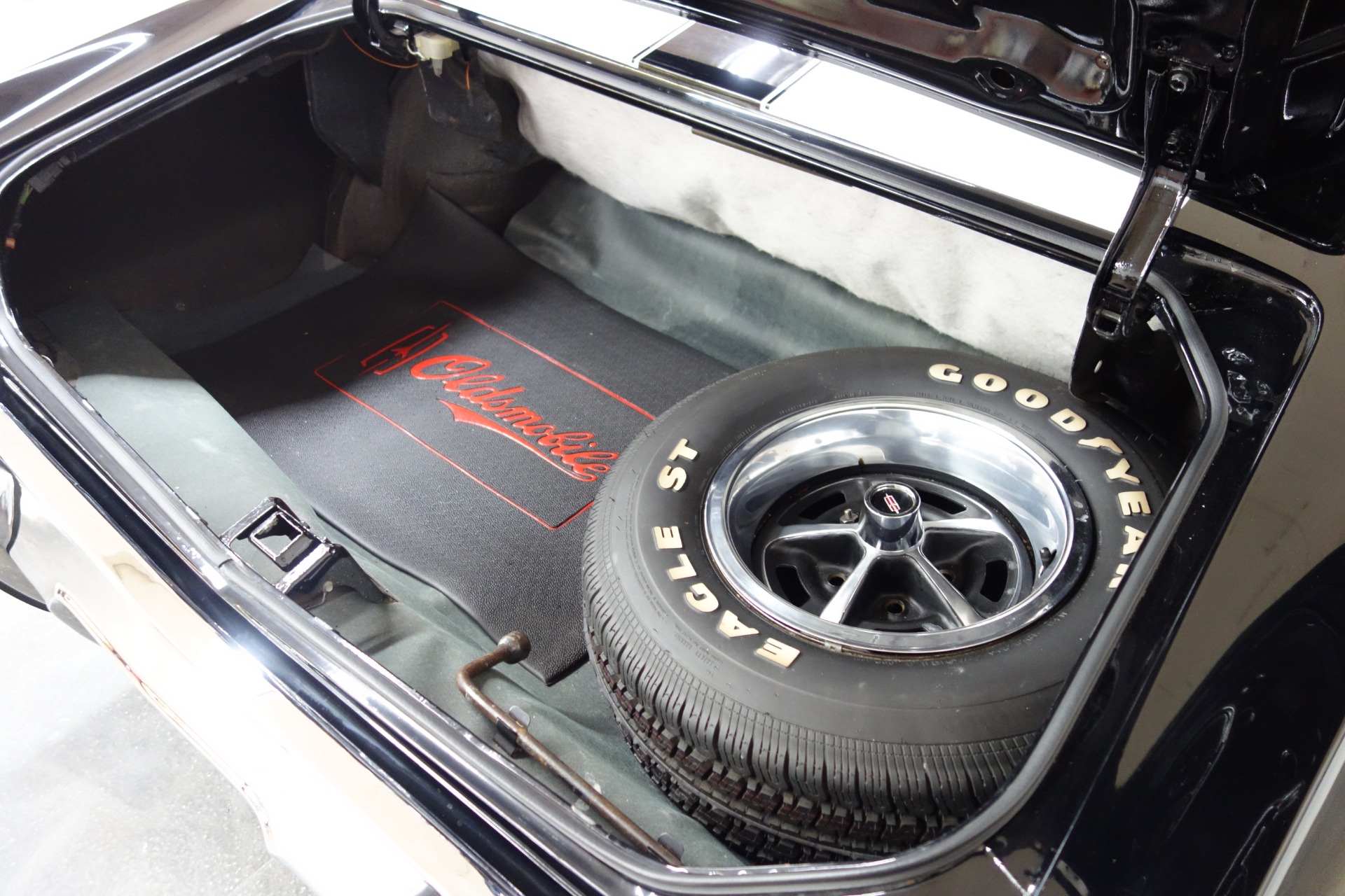 Used 1971 Oldsmobile Cutlass - CONVERTIBLE - 350 ROCKET - POWER OPTIONS - SEE VIDEO | Mundelein, IL