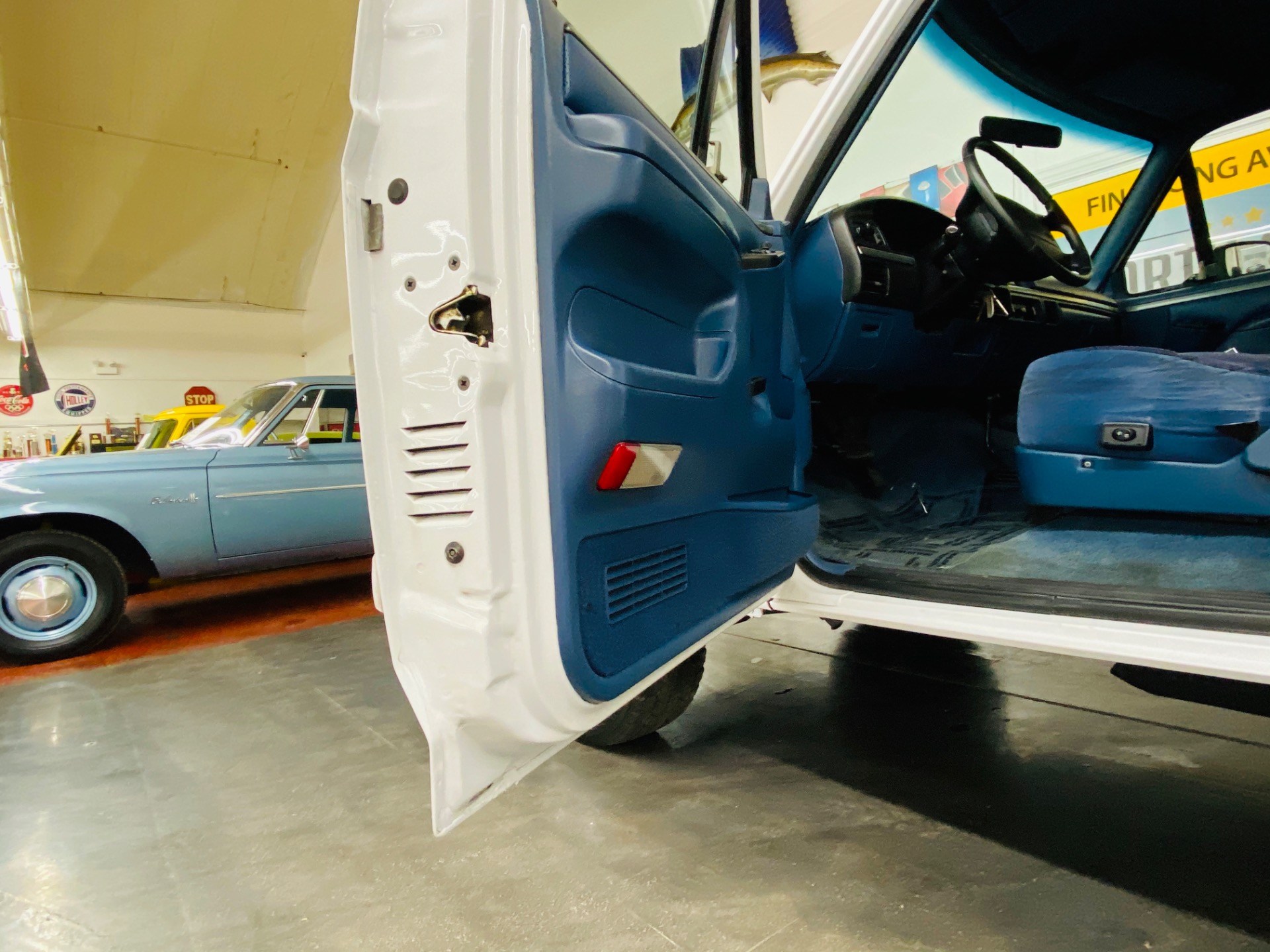Used 1994 Ford Bronco -XLT 4X4 - 5.8L ENGINE - 2 OWNER VEHICLE - SEE VIDEO | Mundelein, IL