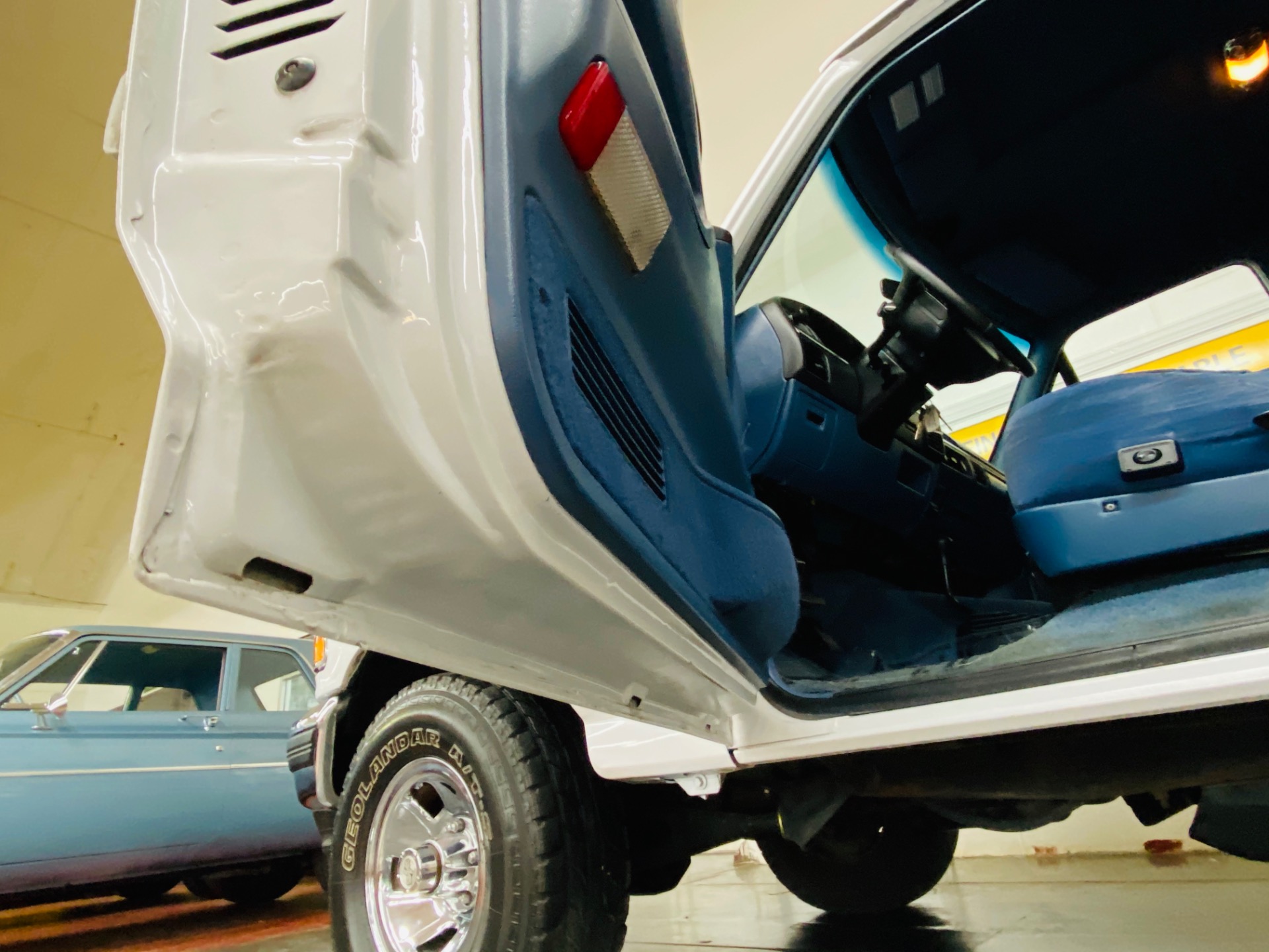 Used 1994 Ford Bronco -XLT 4X4 - 5.8L ENGINE - 2 OWNER VEHICLE - SEE VIDEO | Mundelein, IL