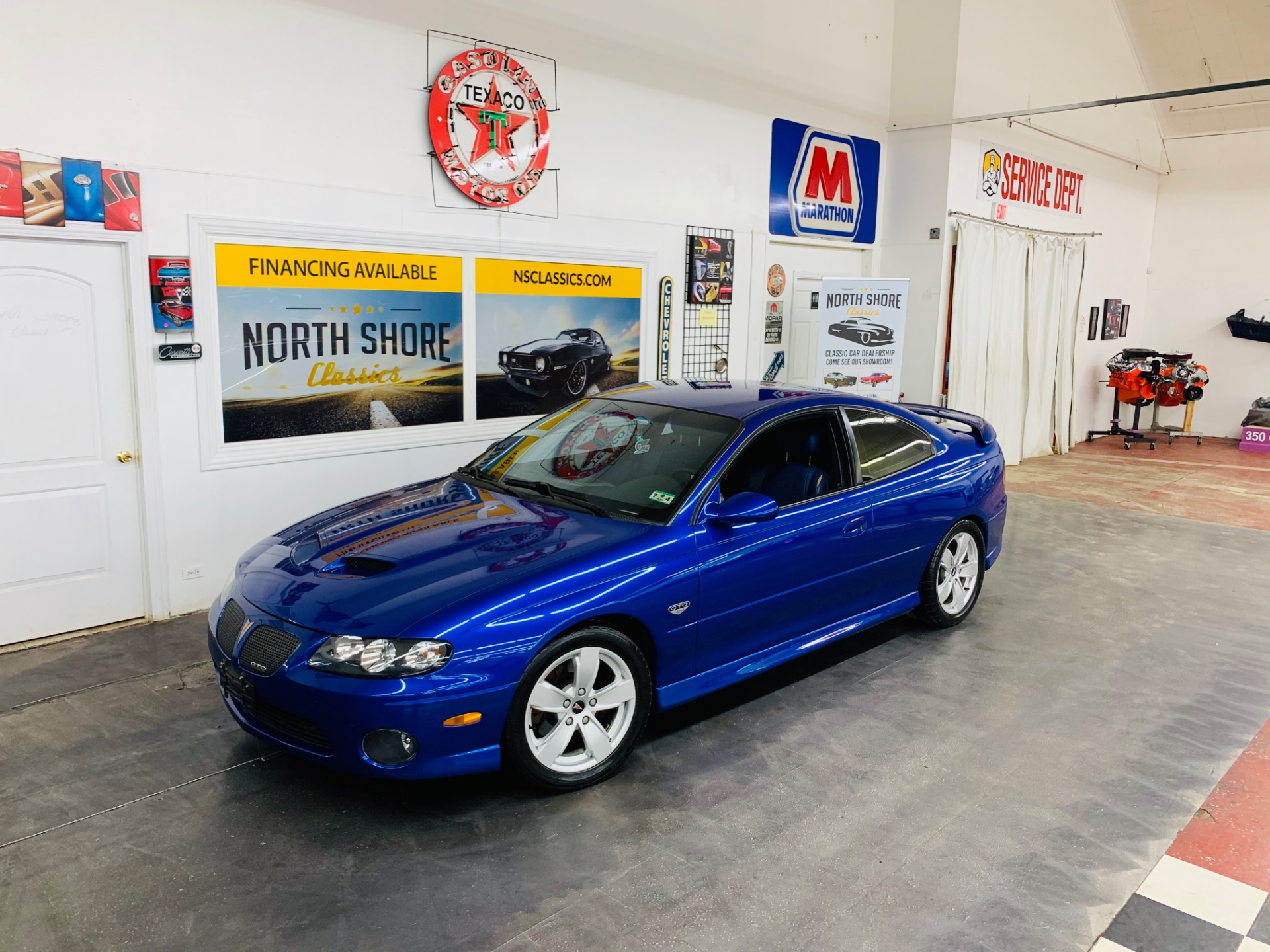 Used 2006 Pontiac GTO -6.0L ENGINE - 6 SPEED MANUAL TRANS - LOW MILES - | Mundelein, IL