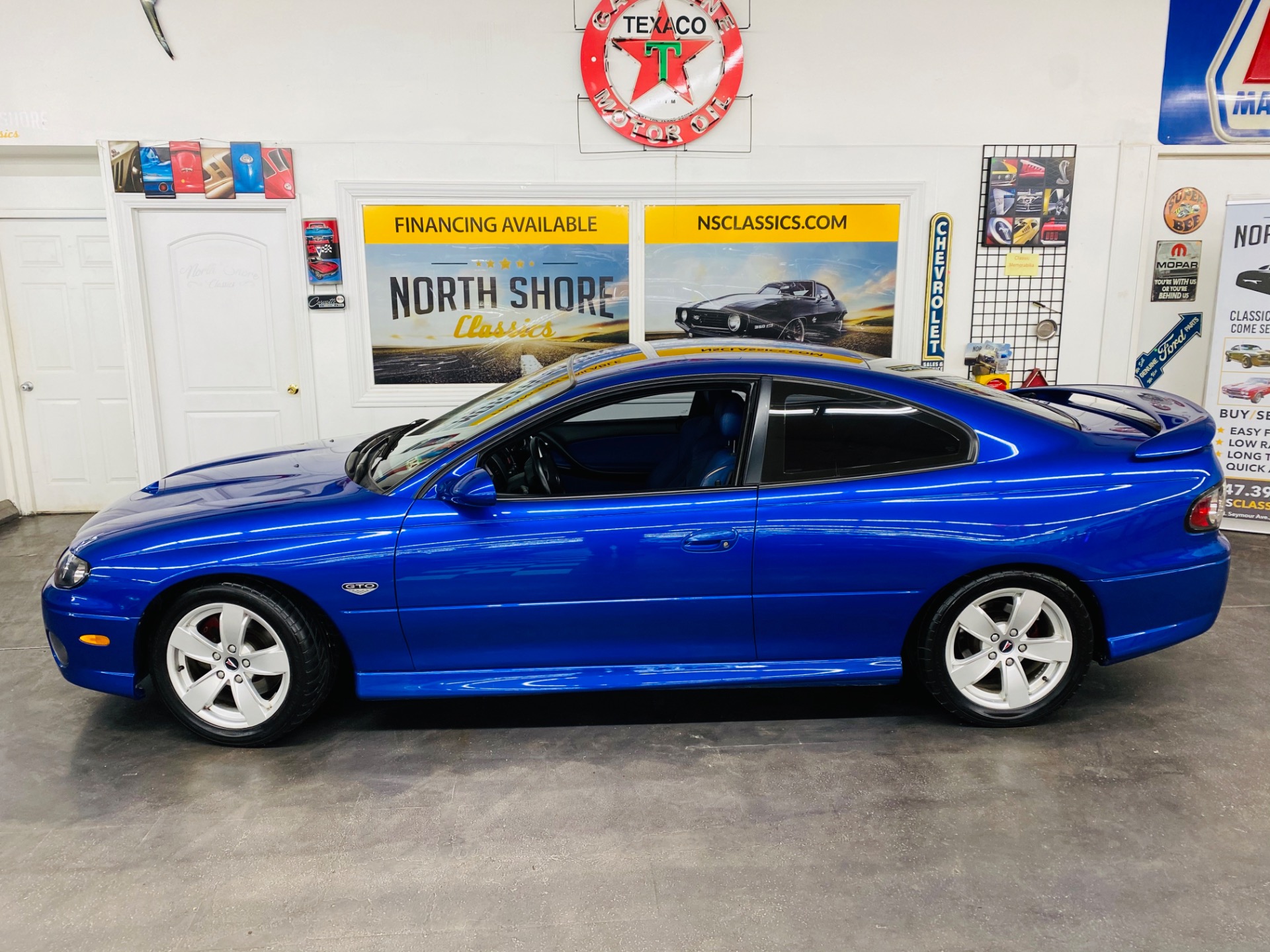 Used 2006 Pontiac GTO -6.0L ENGINE - 6 SPEED MANUAL TRANS - LOW MILES - | Mundelein, IL