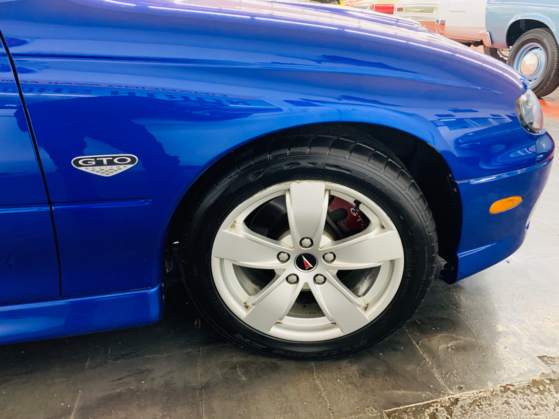 Used 2006 Pontiac GTO -6.0L ENGINE - 6 SPEED MANUAL TRANS - LOW MILES - | Mundelein, IL