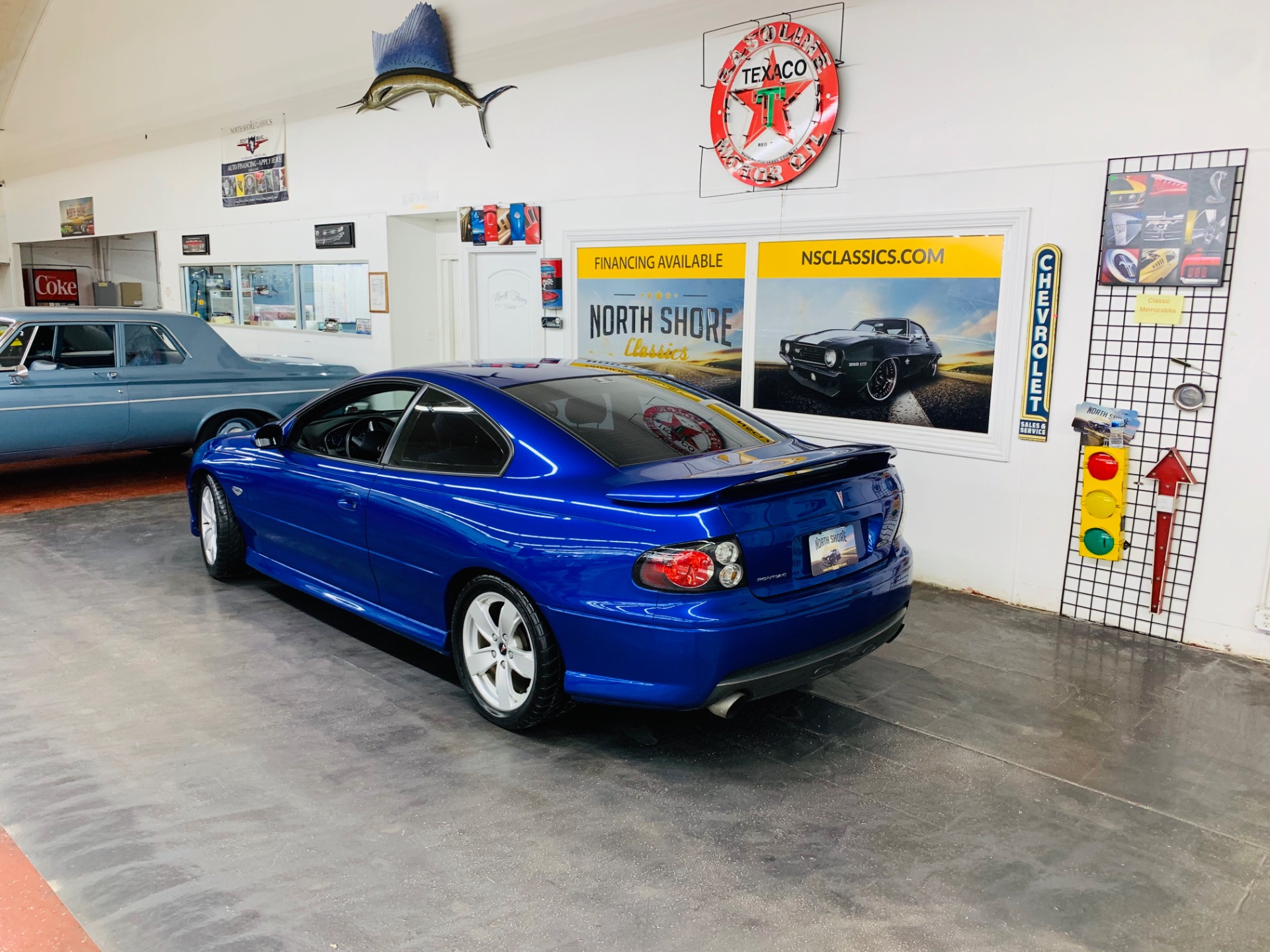 Used 2006 Pontiac GTO -6.0L ENGINE - 6 SPEED MANUAL TRANS - LOW MILES - | Mundelein, IL