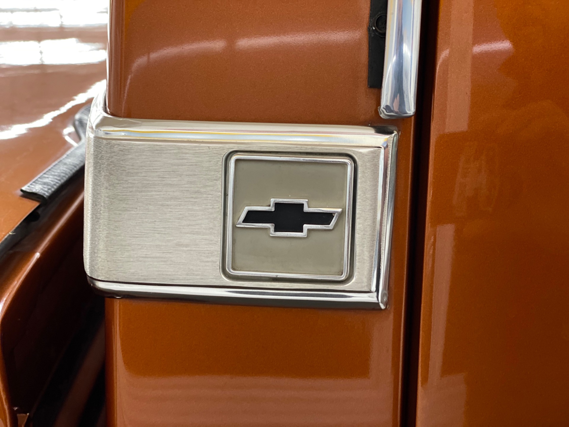 Used 1986 Chevrolet Pickup -C10 SILVERADO - 383 ENGINE - PRO BUILT CUSTOM - SEE VIDEO | Mundelein, IL