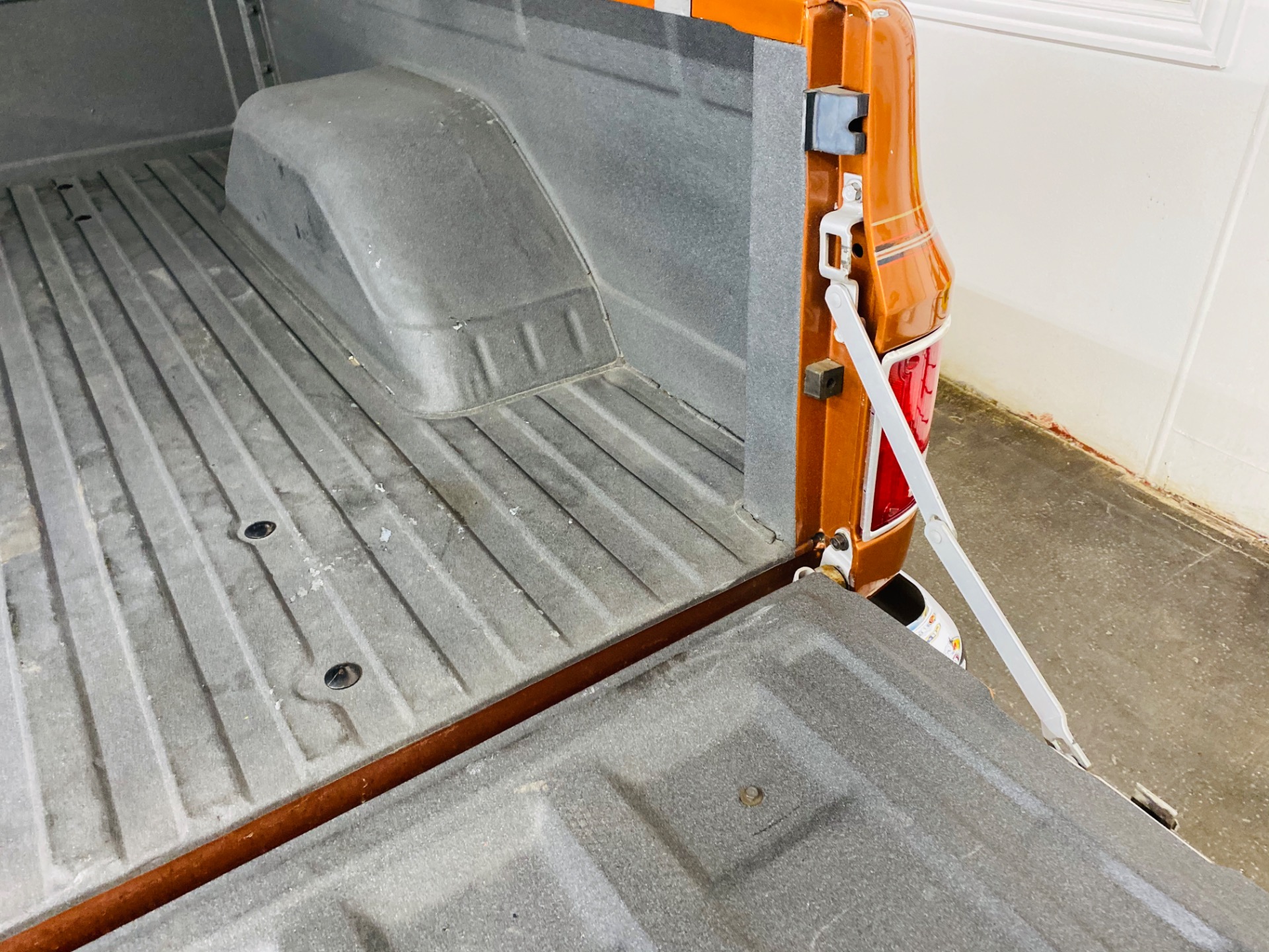 Used 1986 Chevrolet Pickup -C10 SILVERADO - 383 ENGINE - PRO BUILT CUSTOM - SEE VIDEO | Mundelein, IL
