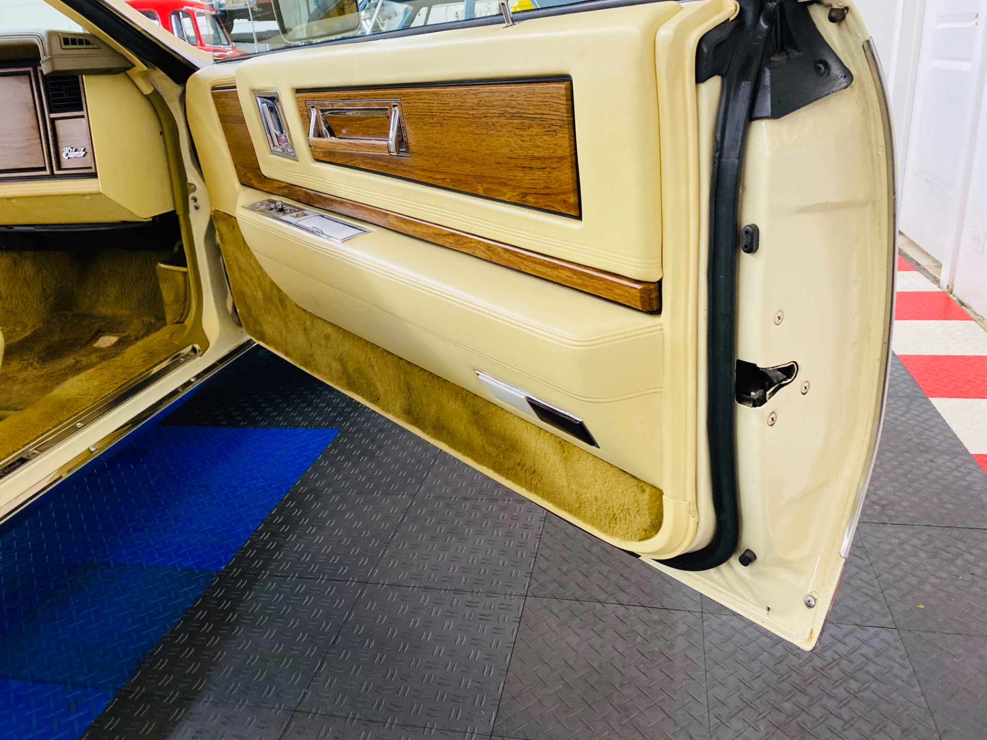Used 1984 Cadillac Eldorado - BIARRITZ COUPE - STAINLESS ROOF - LOW MILES - SEE VIDEO | Mundelein, IL
