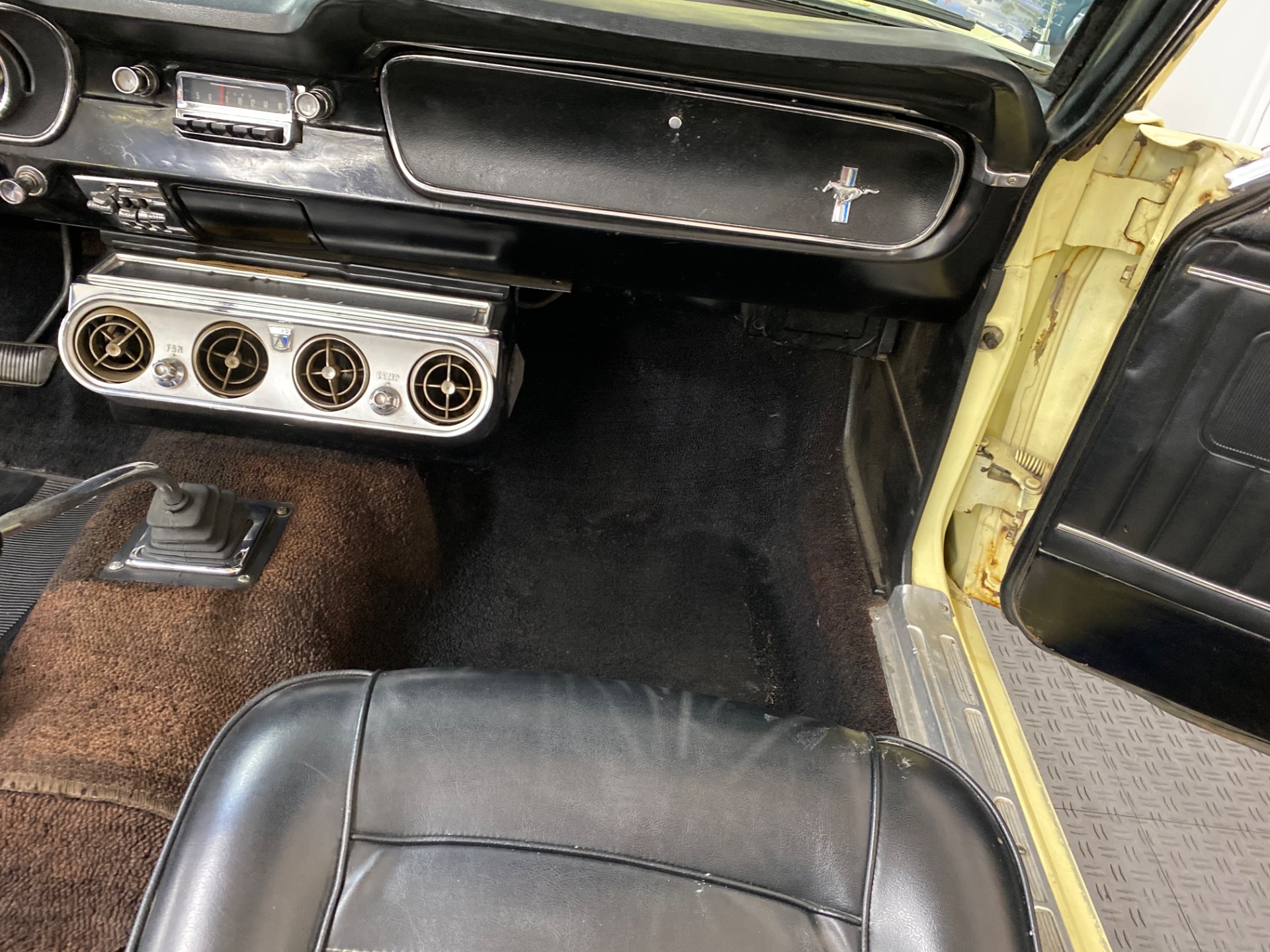 Used 1965 Ford Mustang - CONVERTIBLE - FACTORY A/C - 3 SPEED MANUAL - | Mundelein, IL