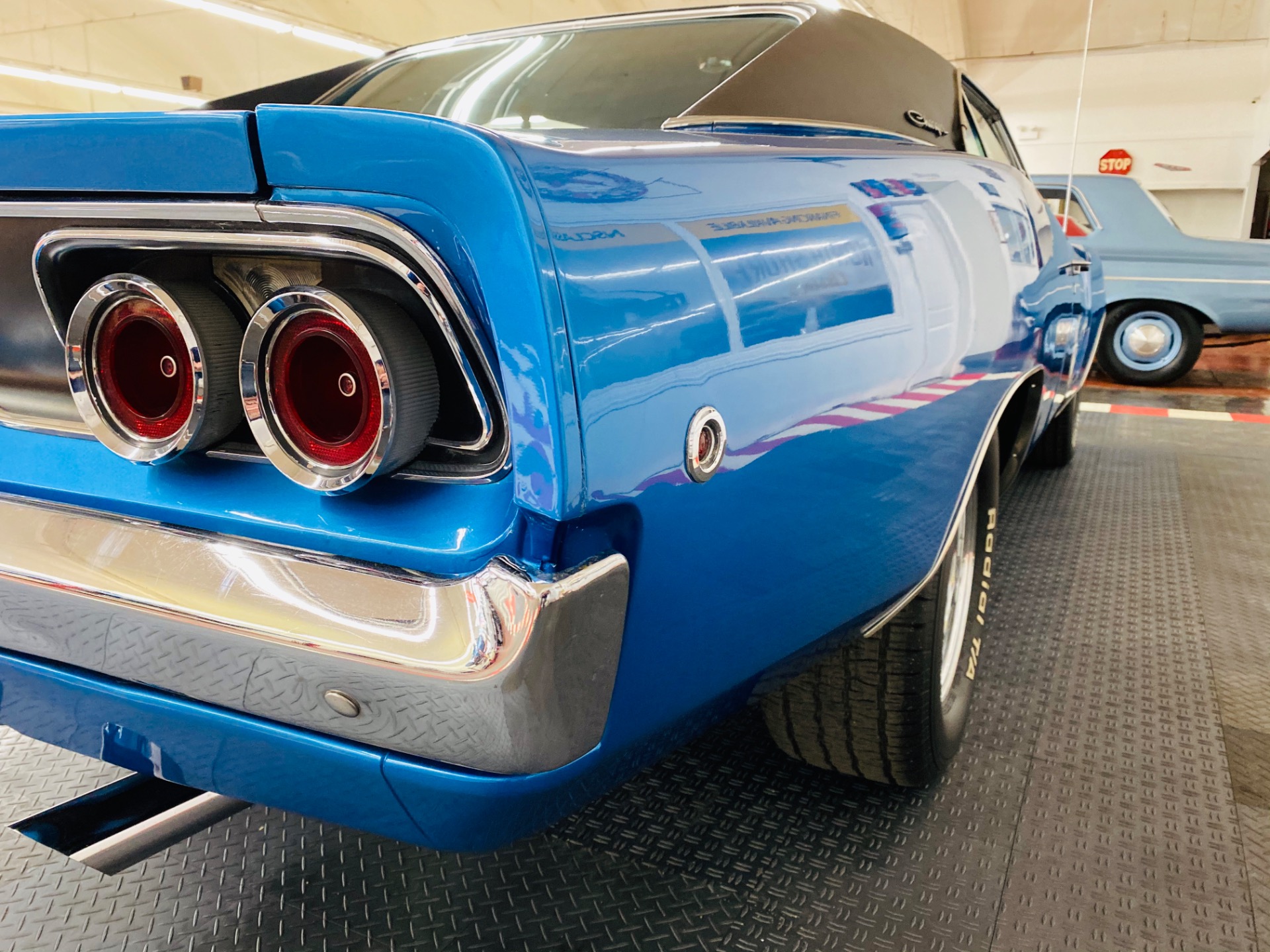 Used 1968 Dodge Charger - NUMBERS MATCHING 383 -  AUTOMATIC TRANS -CLEAN BODY AND PAINT - SEE VIDEO | Mundelein, IL