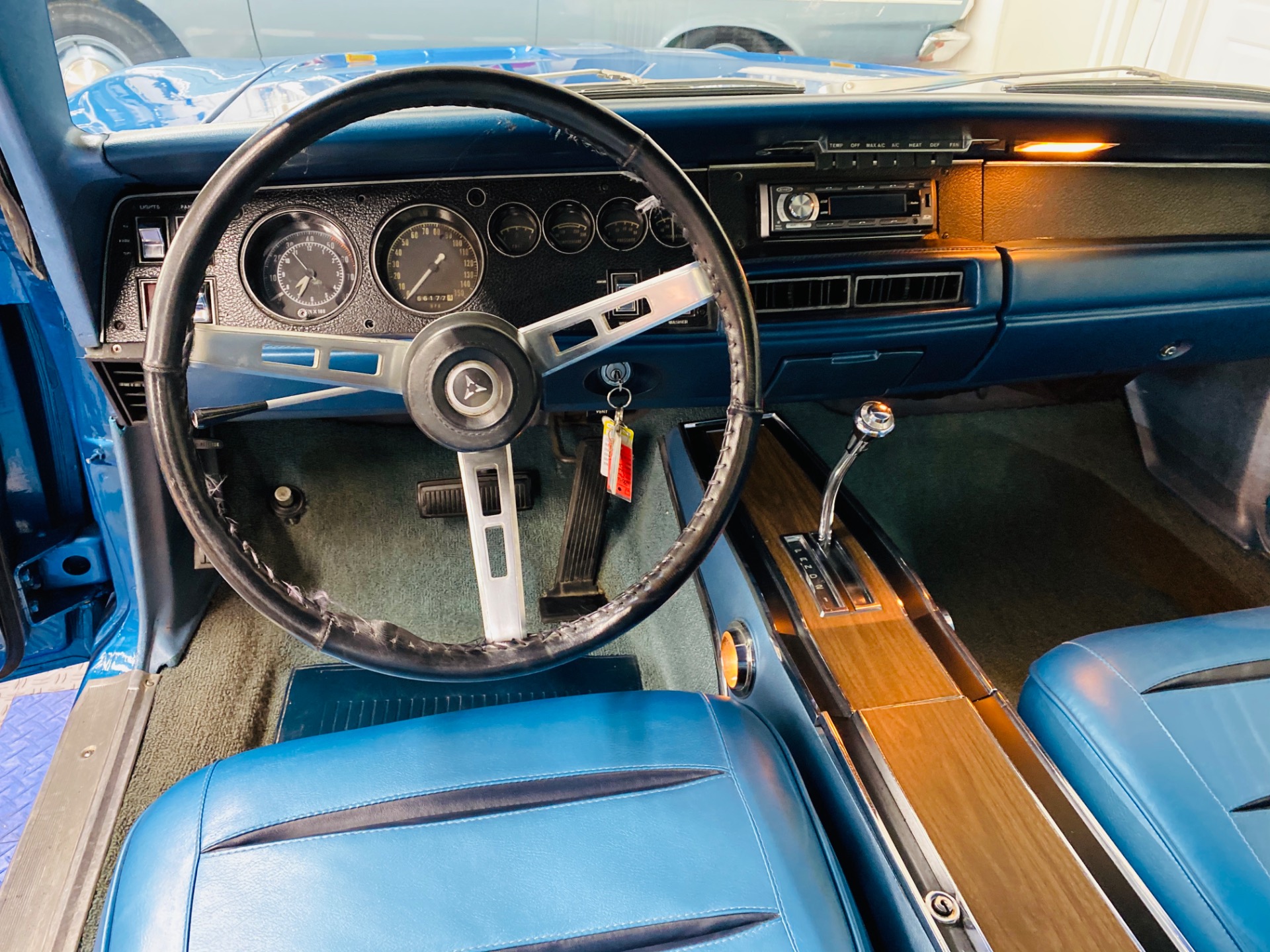 Used 1968 Dodge Charger - NUMBERS MATCHING 383 -  AUTOMATIC TRANS -CLEAN BODY AND PAINT - SEE VIDEO | Mundelein, IL
