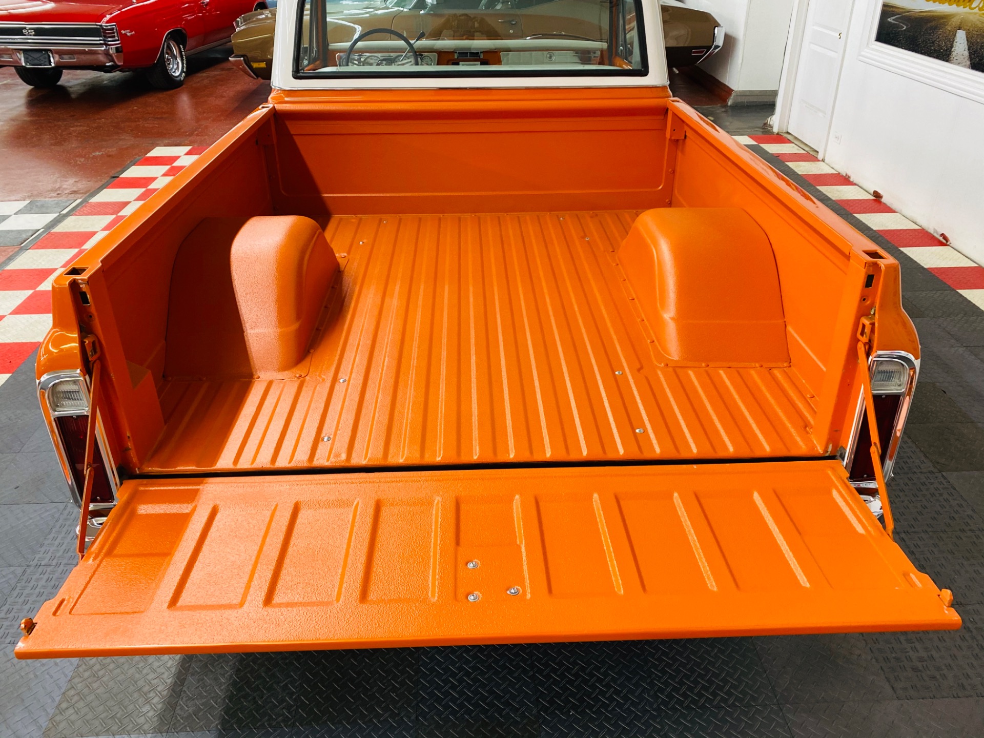 Used 1972 Chevrolet Pickup -C/10 - NEW PAINT - RUST FREE BODY - 454 GM CRATE ENGINE - SEE VIDEO | Mundelein, IL