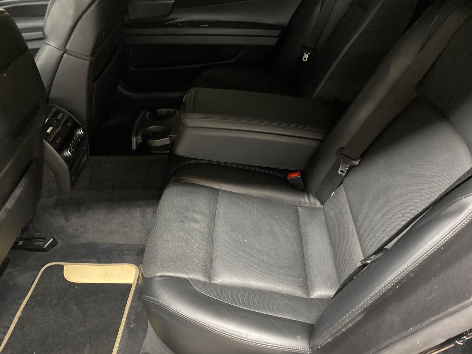 Used 2009 BMW 750 Li - RECENT MAJOR SERVICE COMPLETED - LOADED WITH OPTIONS - SEE VIDEO | Mundelein, IL