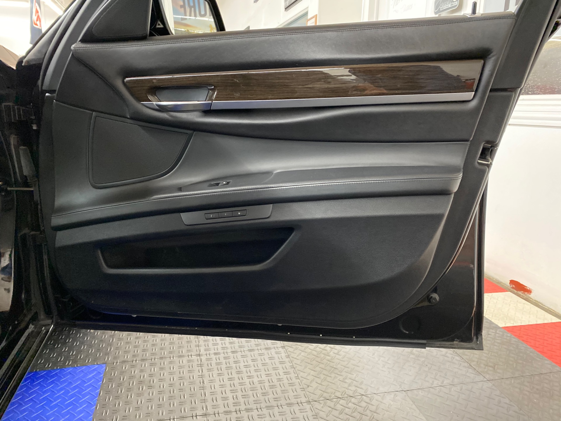 Used 2009 BMW 750 Li - RECENT MAJOR SERVICE COMPLETED - LOADED WITH OPTIONS - SEE VIDEO | Mundelein, IL