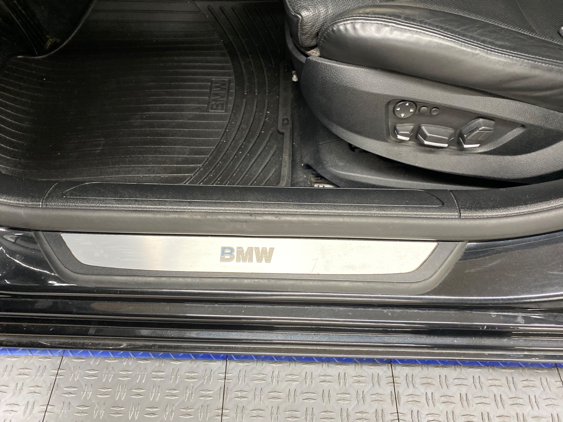 Used 2009 BMW 750 Li - RECENT MAJOR SERVICE COMPLETED - LOADED WITH OPTIONS - SEE VIDEO | Mundelein, IL