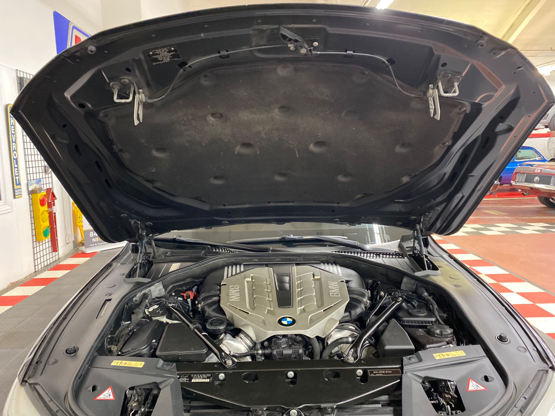 Used 2009 BMW 750 Li - RECENT MAJOR SERVICE COMPLETED - LOADED WITH OPTIONS - SEE VIDEO | Mundelein, IL