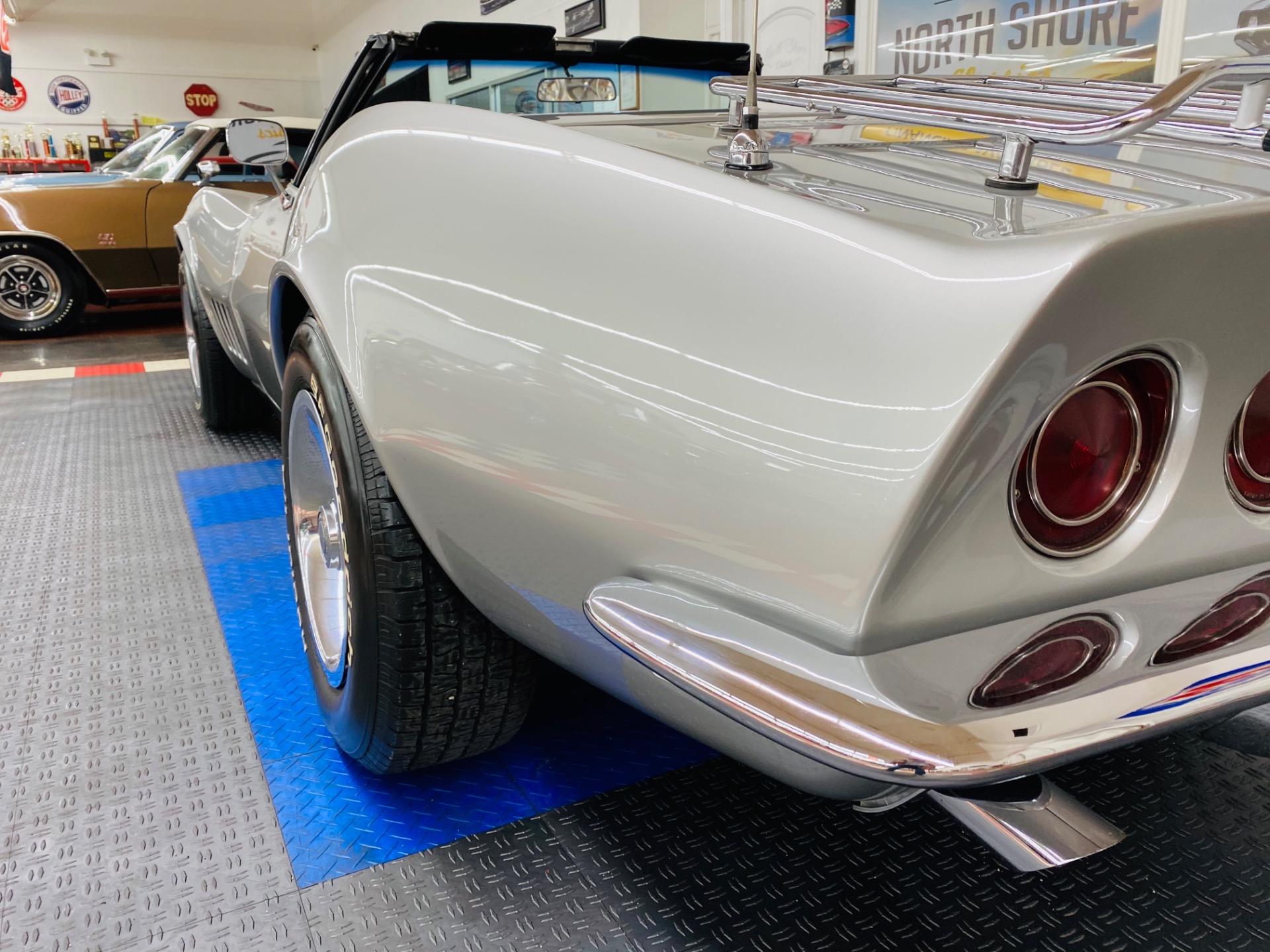 Used 1968 Chevrolet Corvette - TWO TOP CONVERTIBLE - 427 390HP - NUMBERS MATCHING -SEE VIDEO- | Mundelein, IL