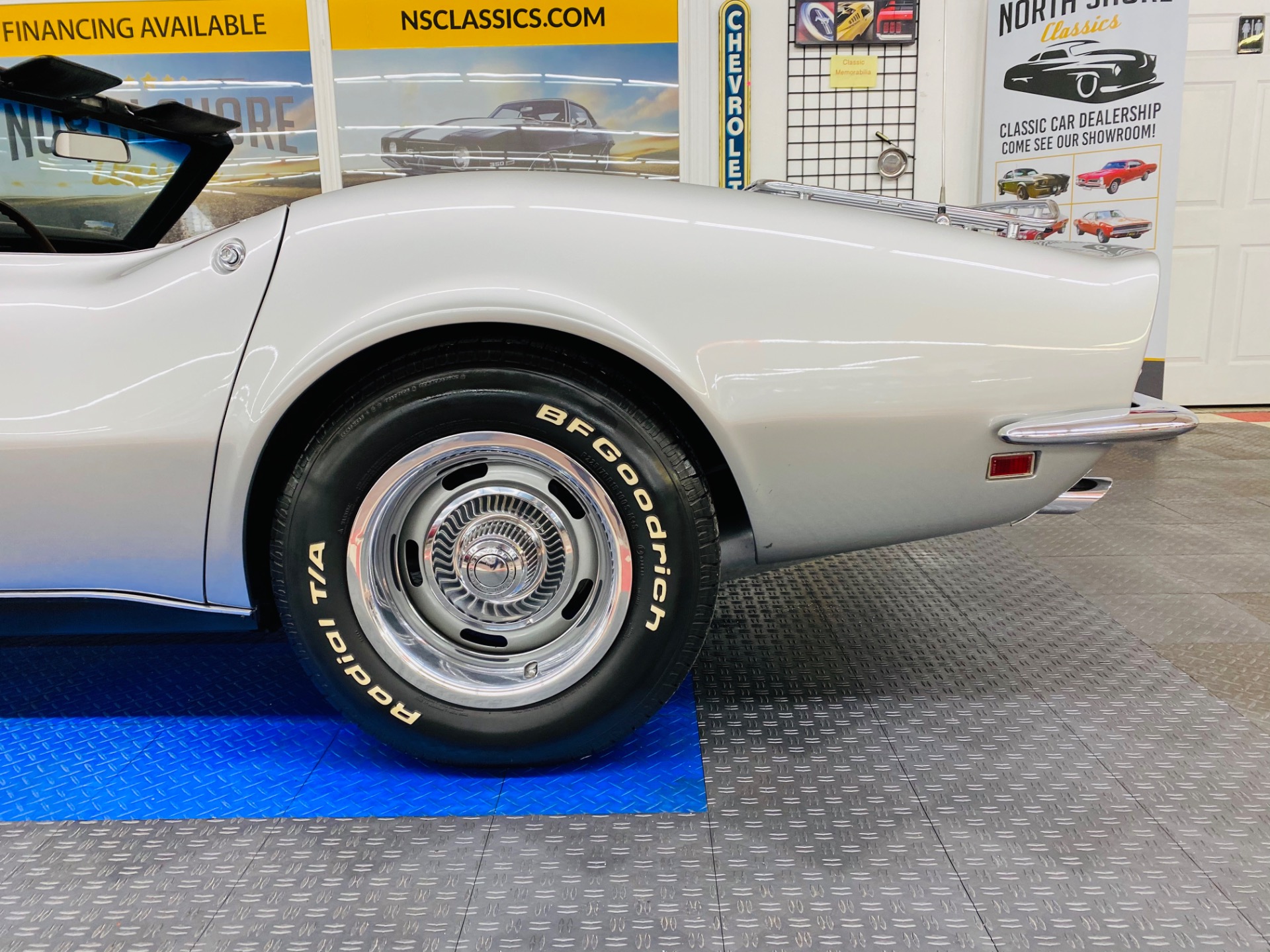 Used 1968 Chevrolet Corvette - TWO TOP CONVERTIBLE - 427 390HP - NUMBERS MATCHING -SEE VIDEO- | Mundelein, IL
