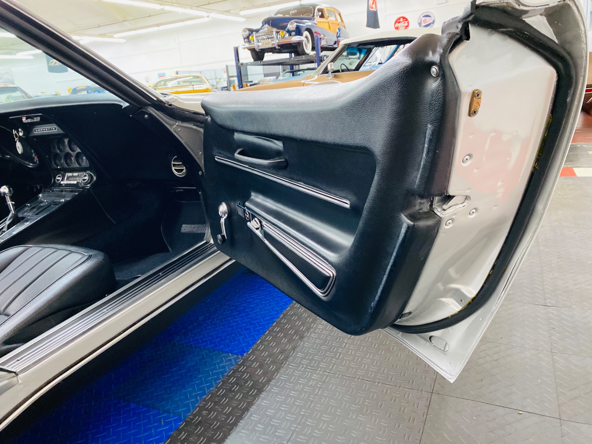Used 1968 Chevrolet Corvette - TWO TOP CONVERTIBLE - 427 390HP - NUMBERS MATCHING -SEE VIDEO- | Mundelein, IL