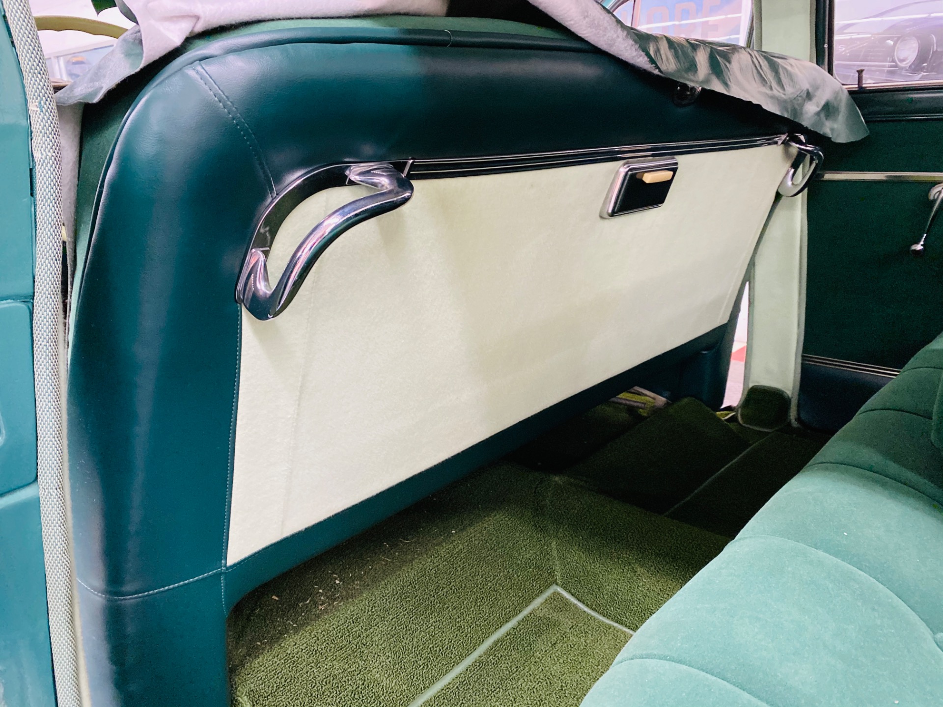 Used 1952 Chrysler Saratoga -4 DR SEDAN - STUNNING RESTORATION - DRIVES EXCELLENT - SEE VIDEO - | Mundelein, IL