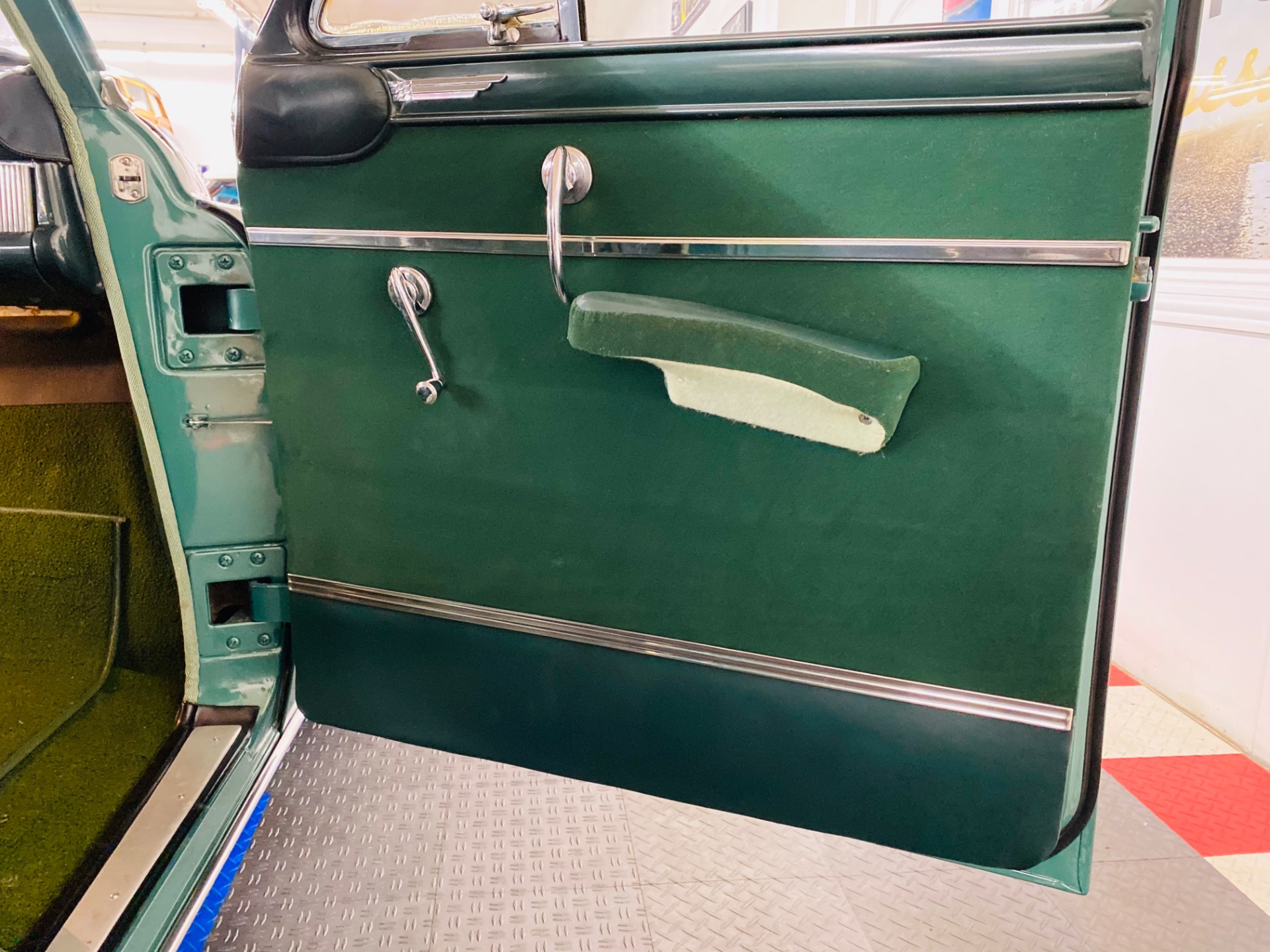 Used 1952 Chrysler Saratoga -4 DR SEDAN - STUNNING RESTORATION - DRIVES EXCELLENT - SEE VIDEO - | Mundelein, IL