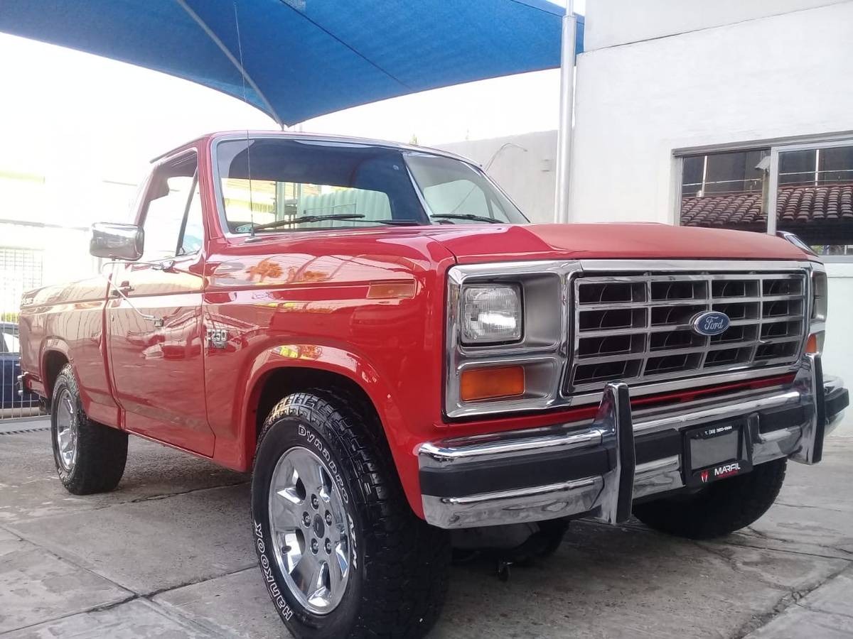 Used 1983 Ford F250 -COMPLETE RESTORATION - RUST FREE TRUCK - SHOW READY - | St. Petersburg, FL