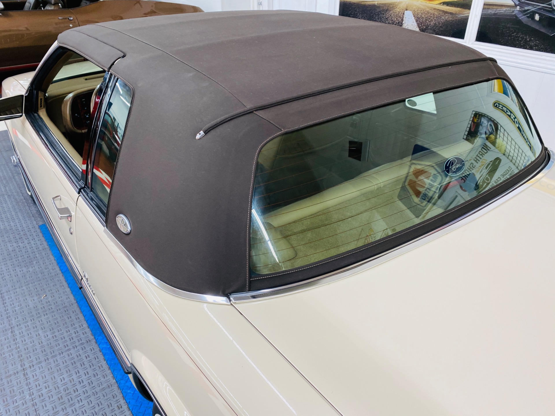 Used 1992 Buick Riviera - LIKE NEW CONDITION - FULL SERVICE RECORDS - SUPER CLEAN - SEE VIDEO - | Mundelein, IL