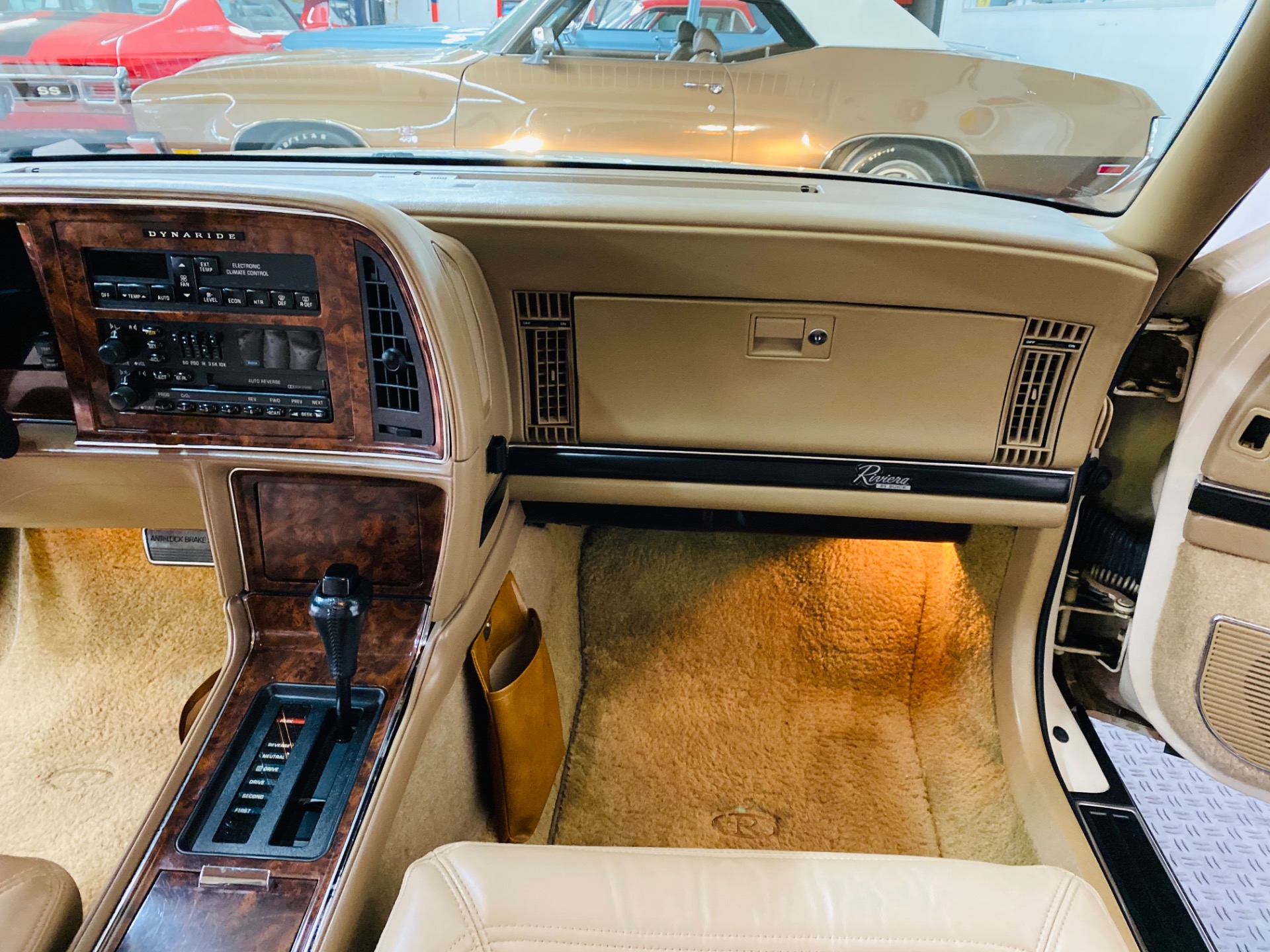 Used 1992 Buick Riviera - LIKE NEW CONDITION - FULL SERVICE RECORDS - SUPER CLEAN - SEE VIDEO - | Mundelein, IL