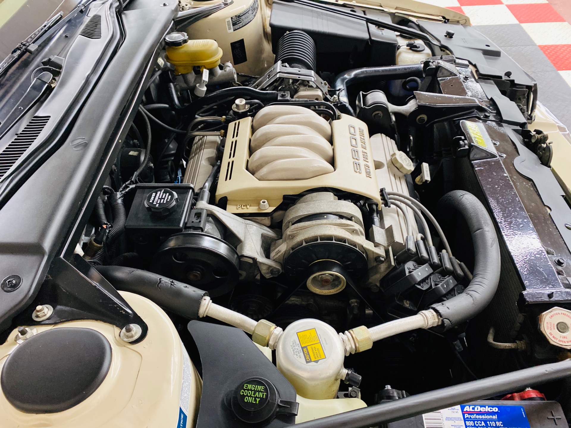 Used 1992 Buick Riviera - LIKE NEW CONDITION - FULL SERVICE RECORDS - SUPER CLEAN - SEE VIDEO - | Mundelein, IL