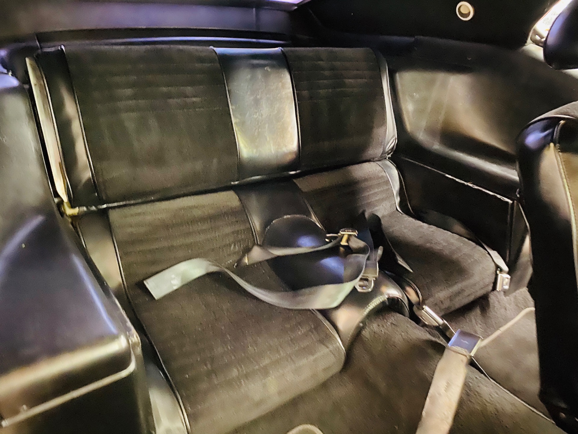 Used 1970 Ford Mustang - SPORTSROOF FASTBACK - BOSS 302 DECALS - AUTO TRANS - | Mundelein, IL