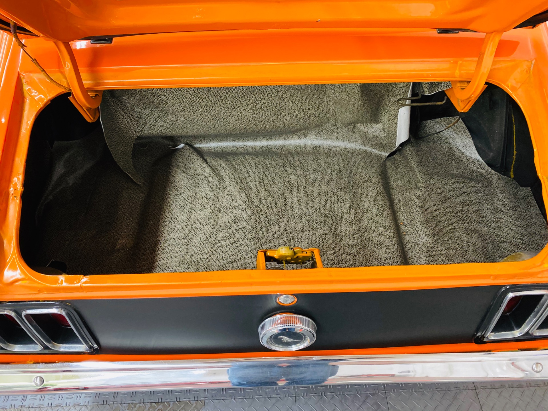 Used 1970 Ford Mustang - SPORTSROOF FASTBACK - BOSS 302 DECALS - AUTO TRANS - | Mundelein, IL