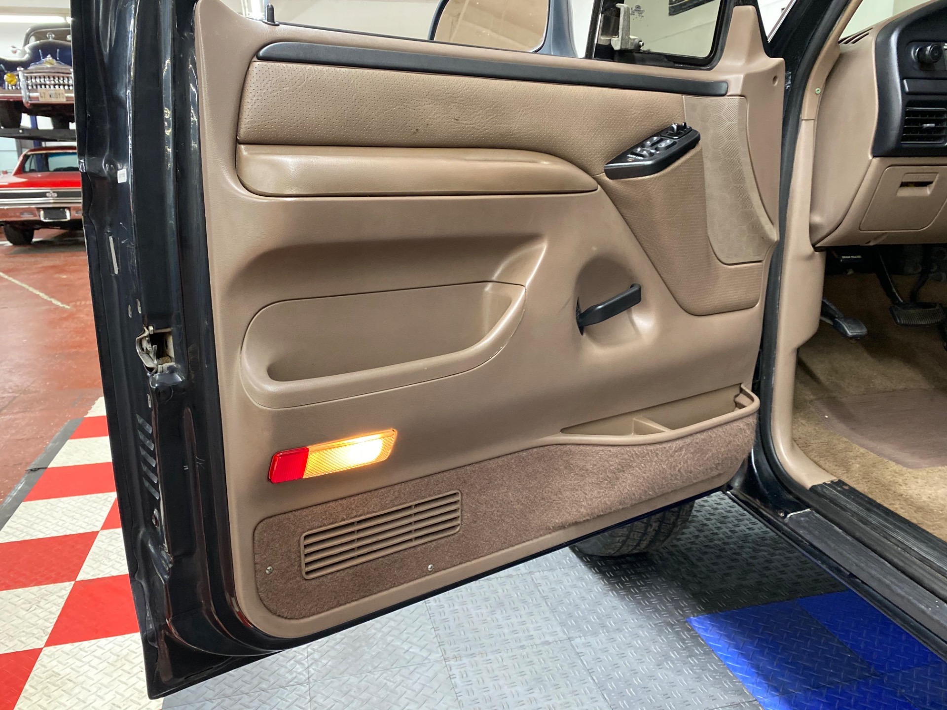 Used 1996 Ford Bronco XLT - SEE VIDEO - | Mundelein, IL