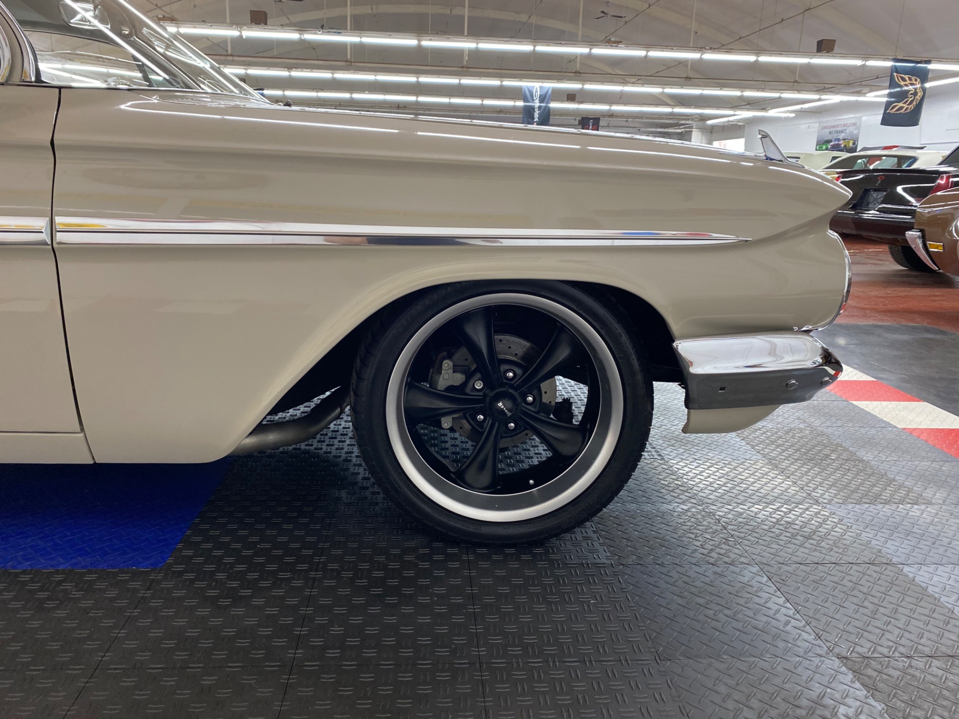 Used 1961 Chevrolet Impala - BUBBLE TOP RESTO MOD - 383 STROKER - SEE VIDEO | Mundelein, IL