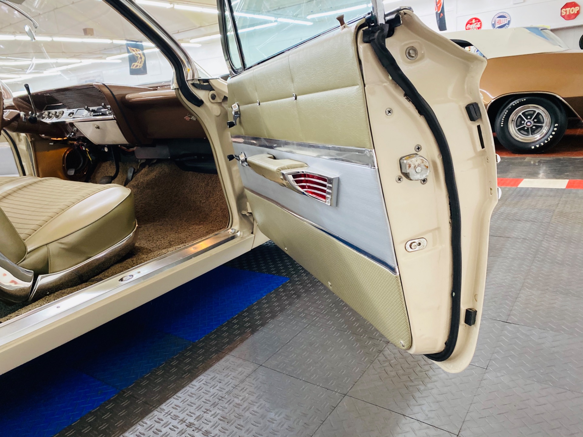 Used 1961 Chevrolet Impala - BUBBLE TOP RESTO MOD - 383 STROKER - SEE VIDEO | Mundelein, IL