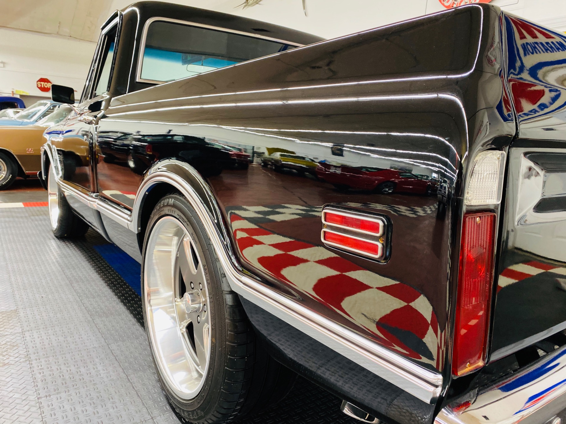 Used 1968 Chevrolet Pickup - C/10 - RESTOMOD - FACTORY A/C - SEE VIDEO | Mundelein, IL