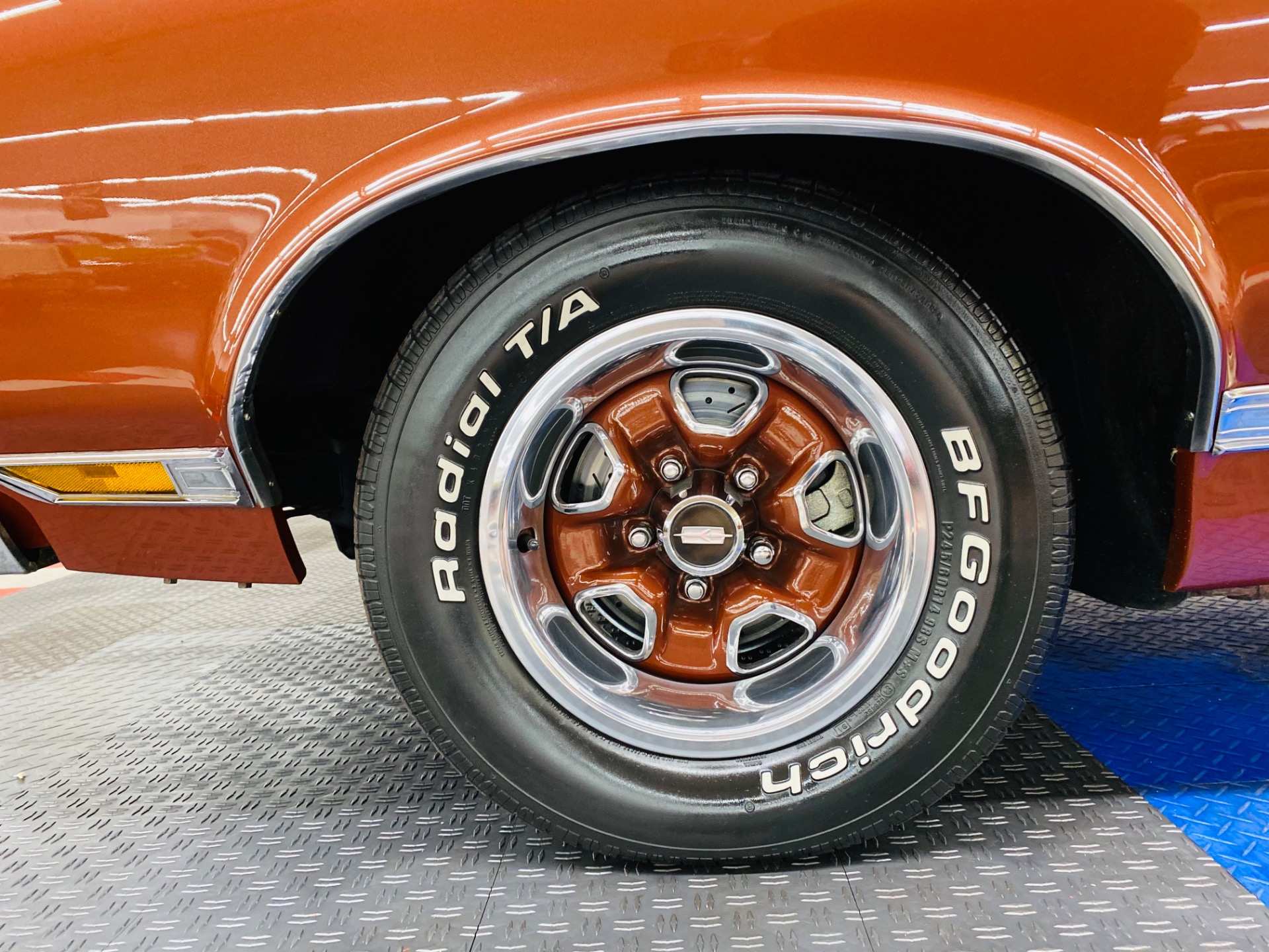 Used 1971 Oldsmobile Cutlass - FACTORY A/C - SUPER CLEAN - DRIVE ANYWHERE - SEE VIDEO | Mundelein, IL
