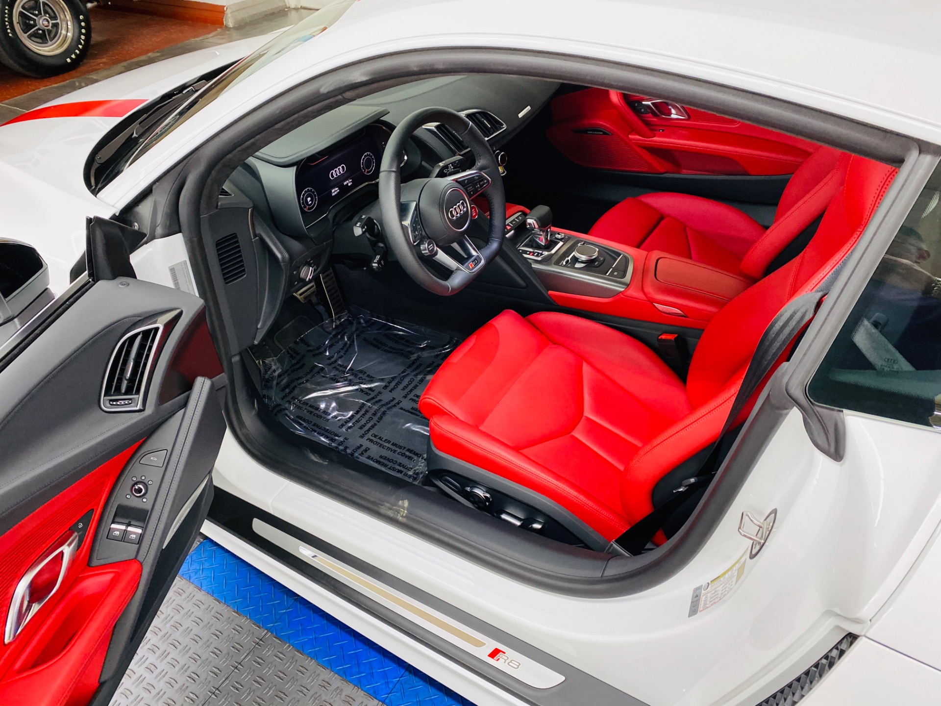 Used 2018 Audi R8 5.2 V10 RWS - SEE VIDEO | Mundelein, IL