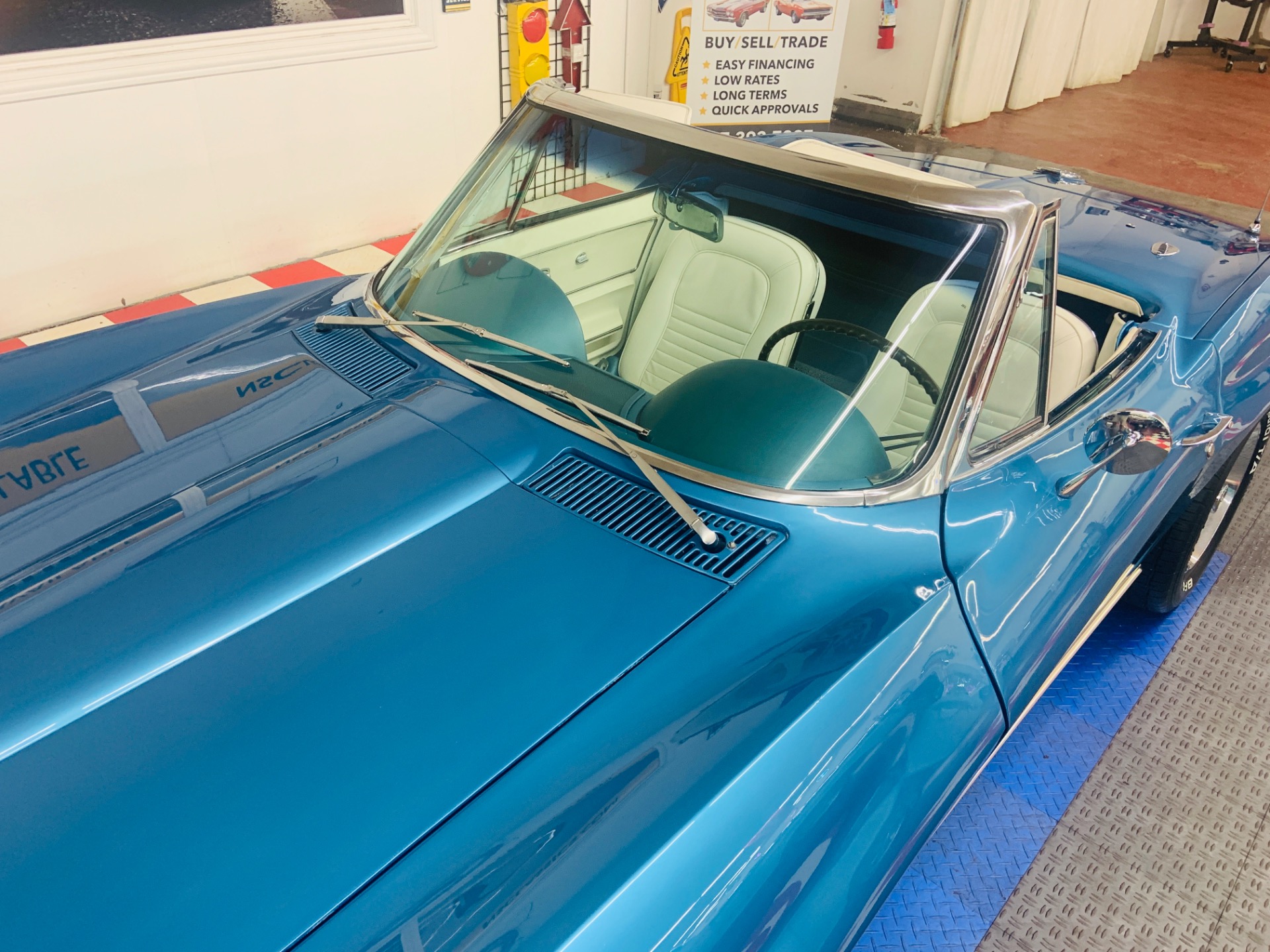 Used 1967 Chevrolet Corvette - CONVERTIBLE - TWO TOPS - 327 V8 - | Mundelein, IL
