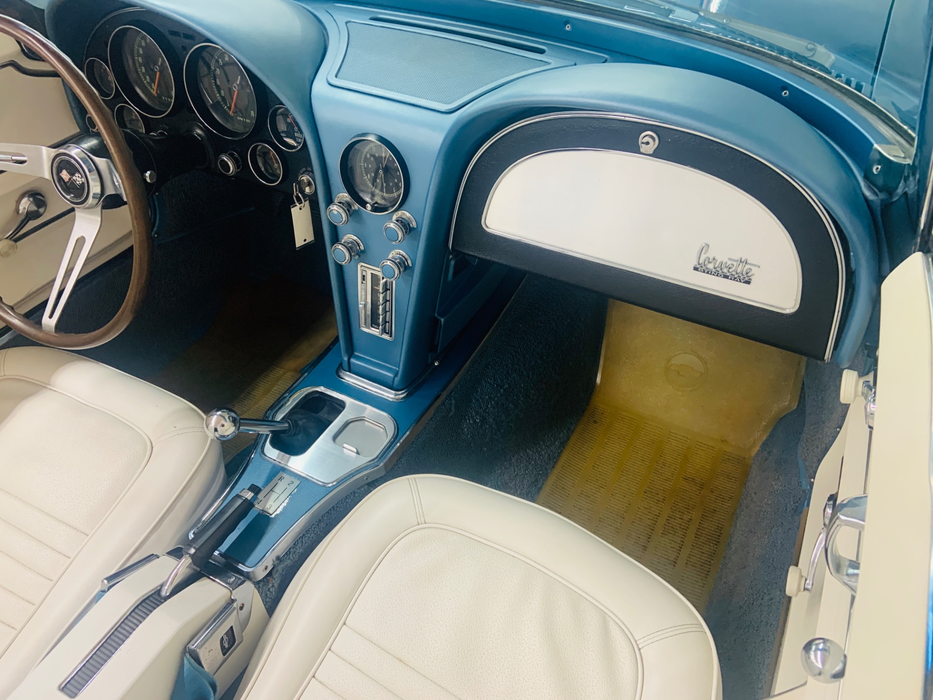 Used 1967 Chevrolet Corvette - CONVERTIBLE - TWO TOPS - 327 V8 - | Mundelein, IL